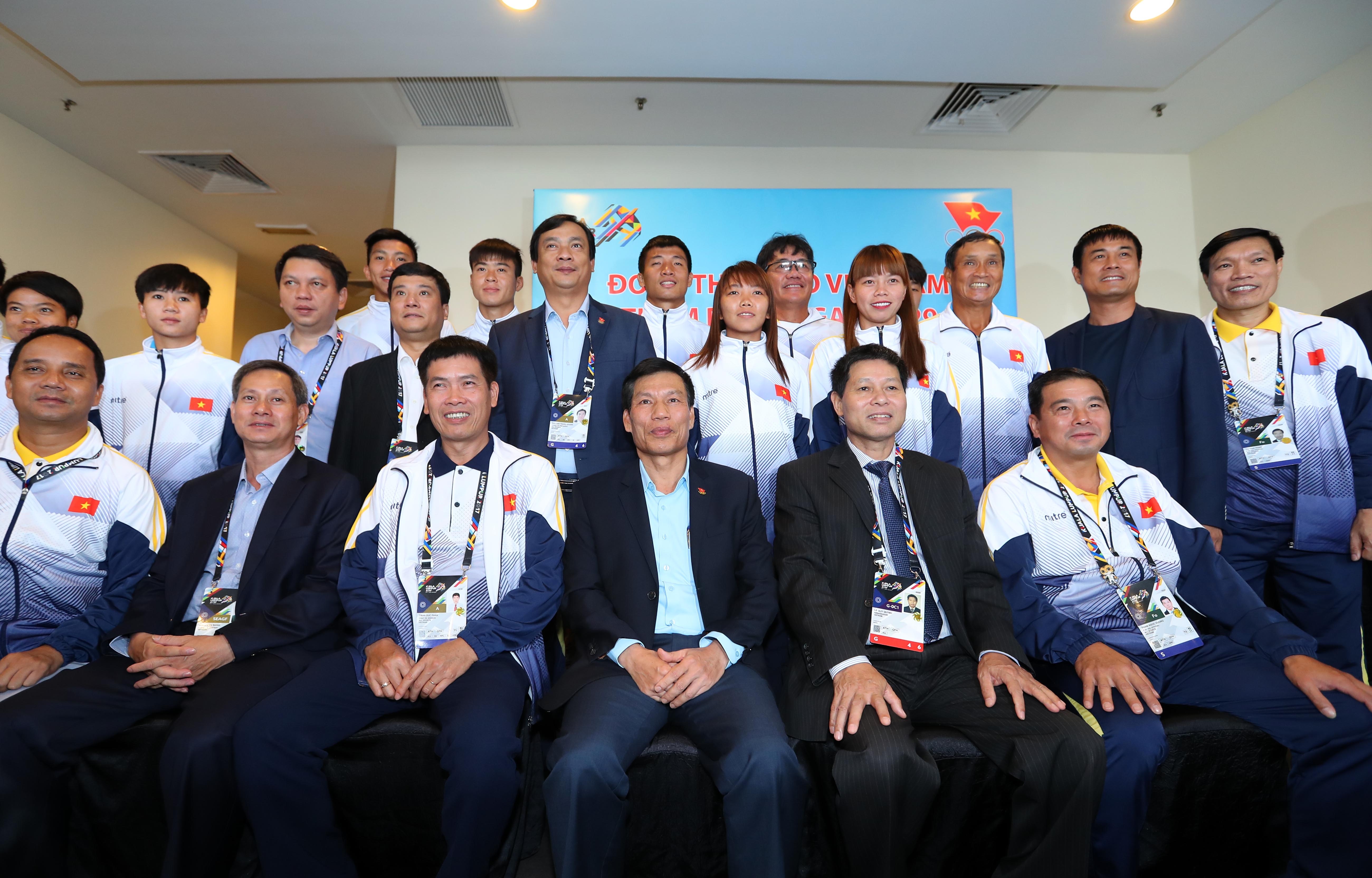 Bo truong Thien tham vdv du SEA Games anh 6