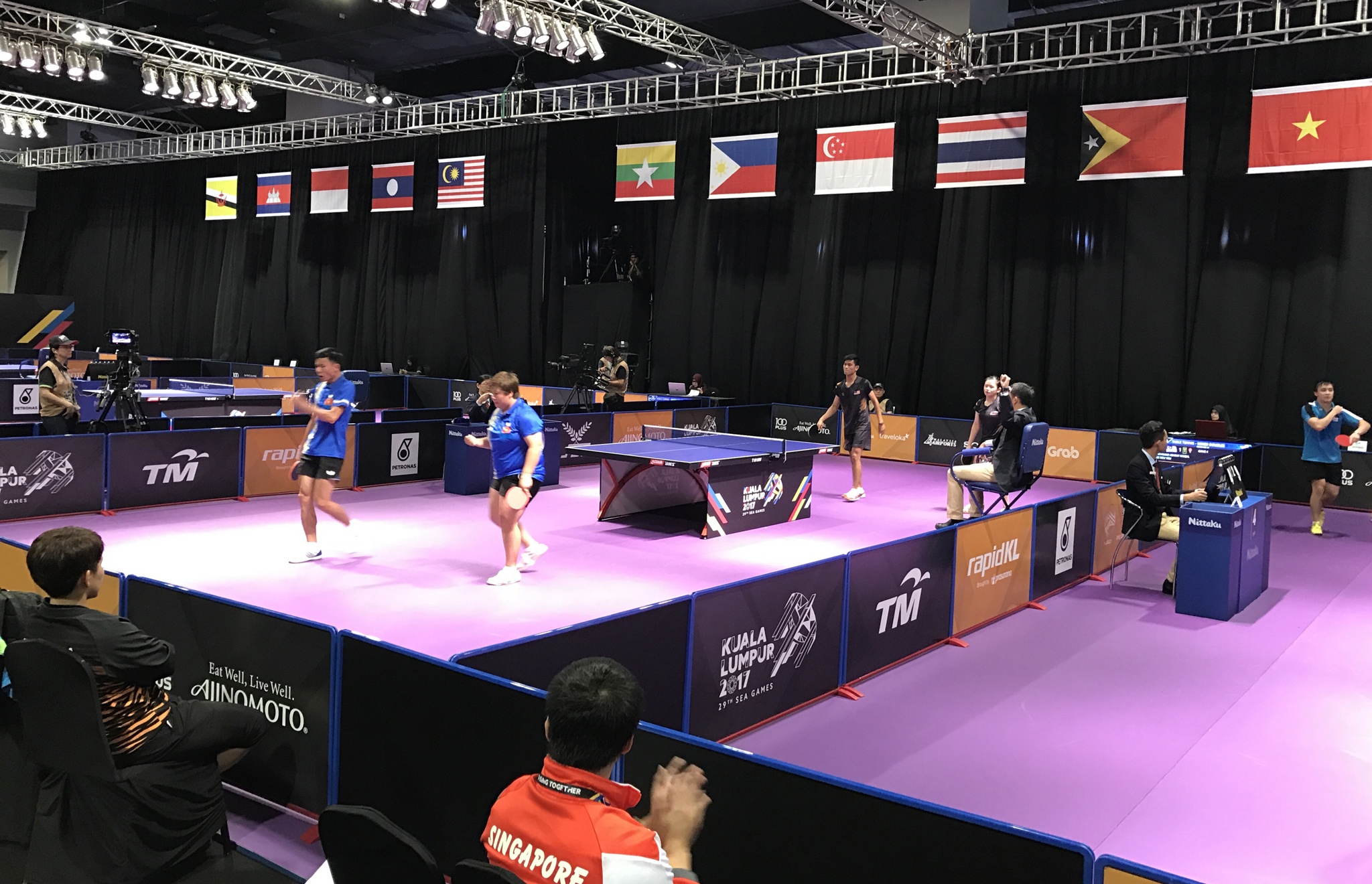 bong ban VN co huy chuong dau tien anh 1