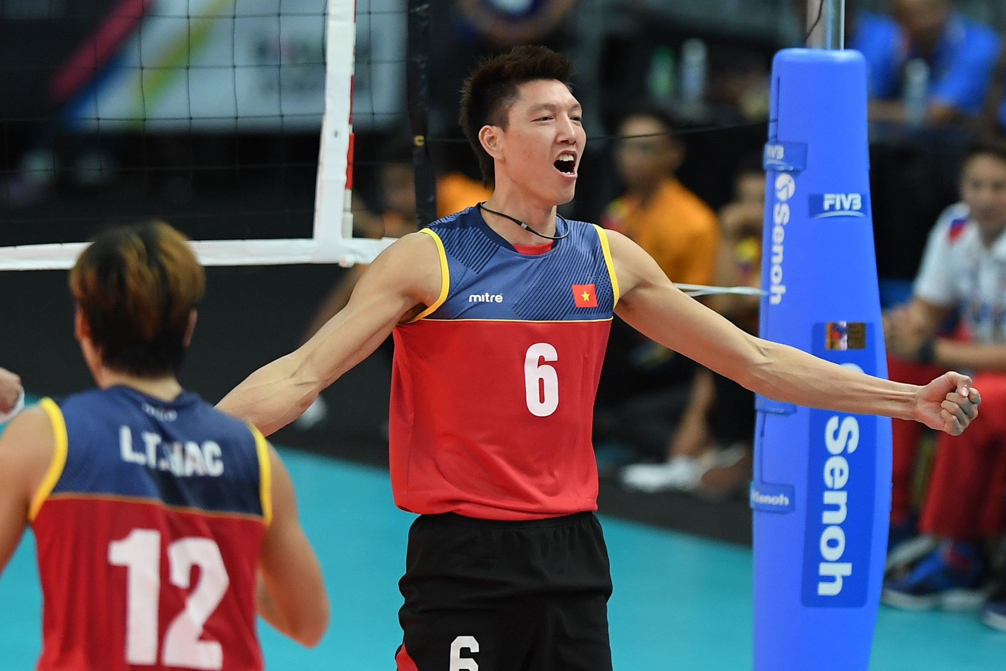 Bong chuyen nam ra quan thang loi du vang chu cong Thanh Thuan hinh anh