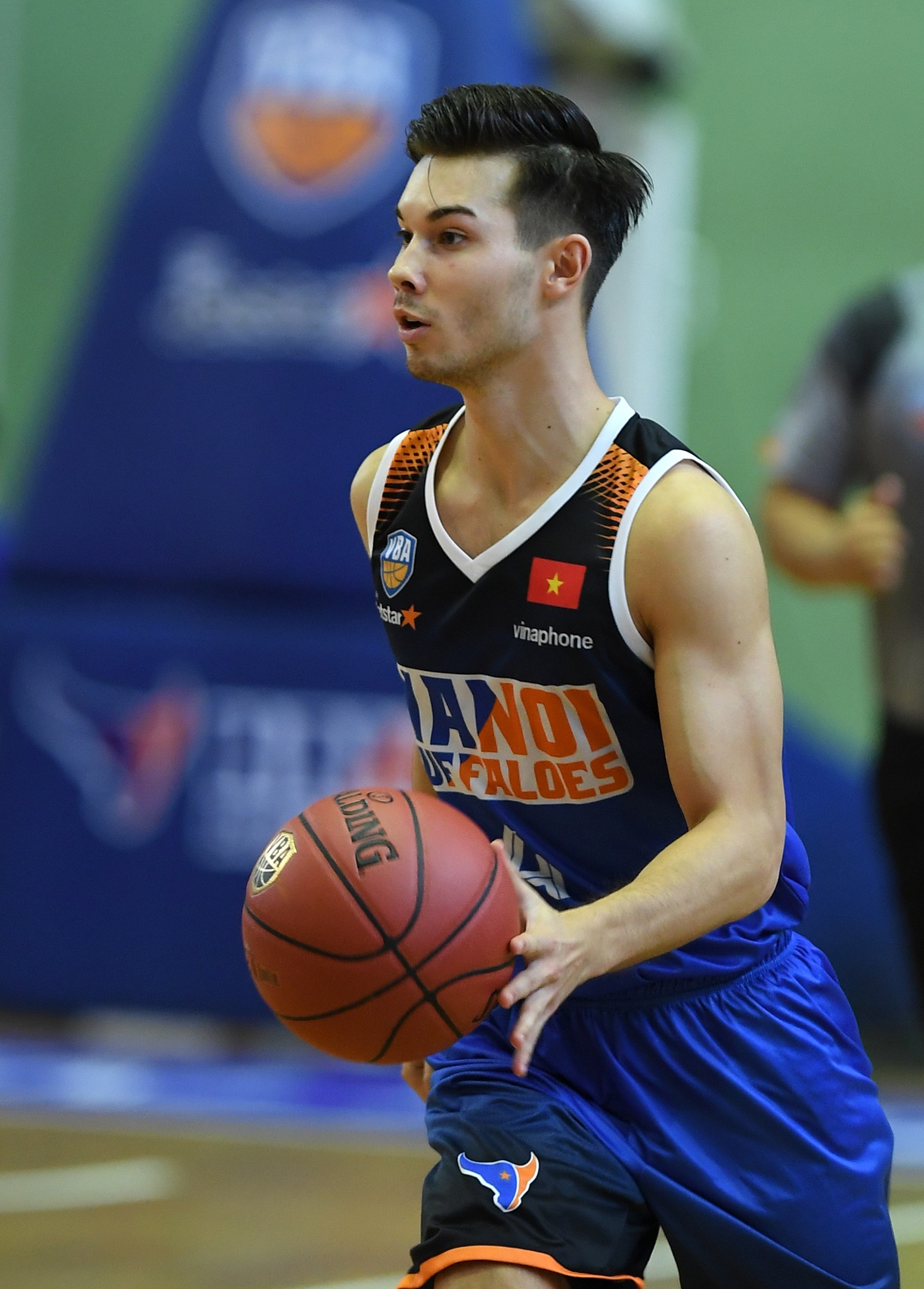 Hanoi Buffaloes ha guc doi manh HCM CityWings anh 11