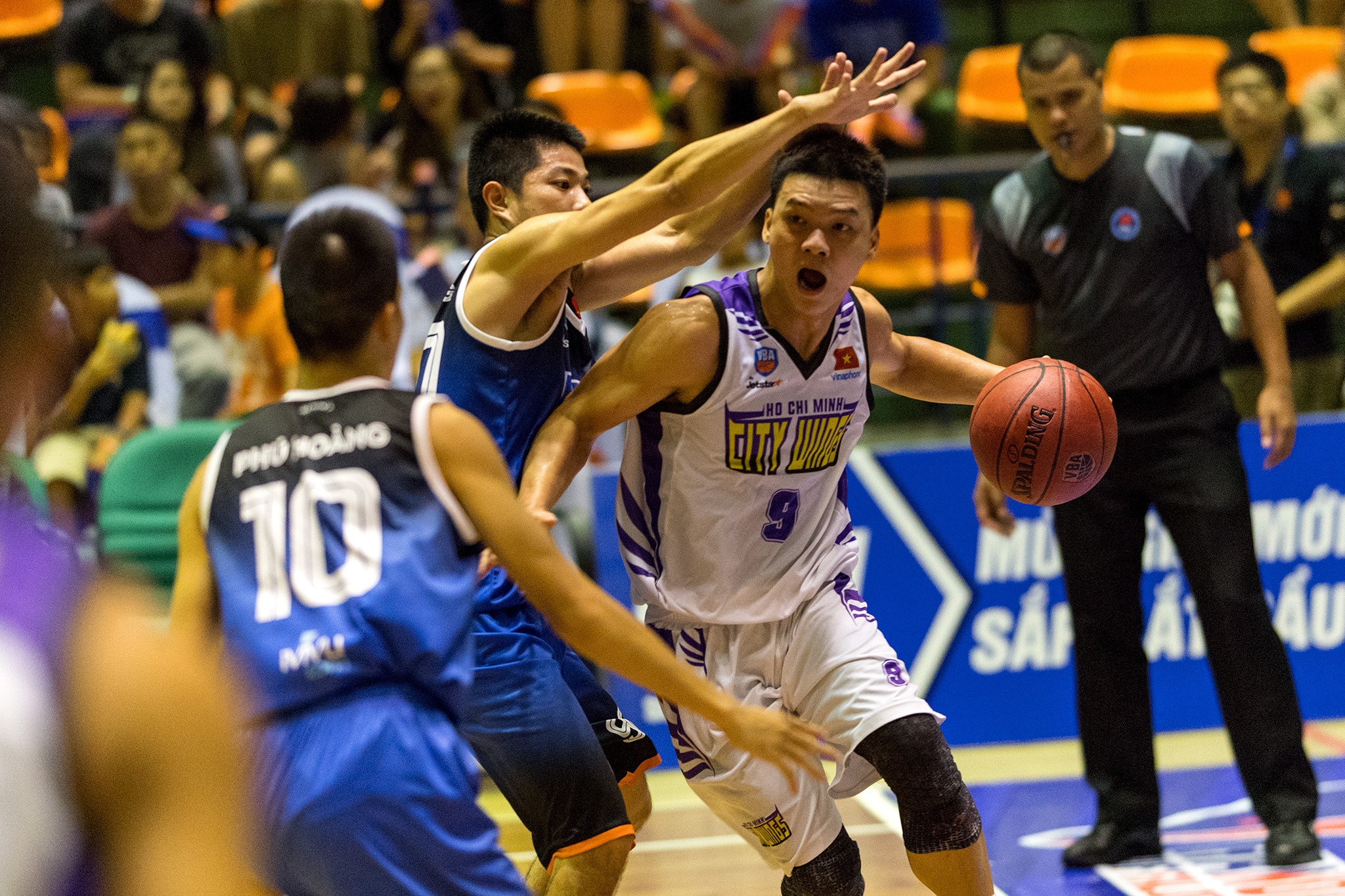 Hanoi Buffaloes ha guc doi manh HCM CityWings anh 3