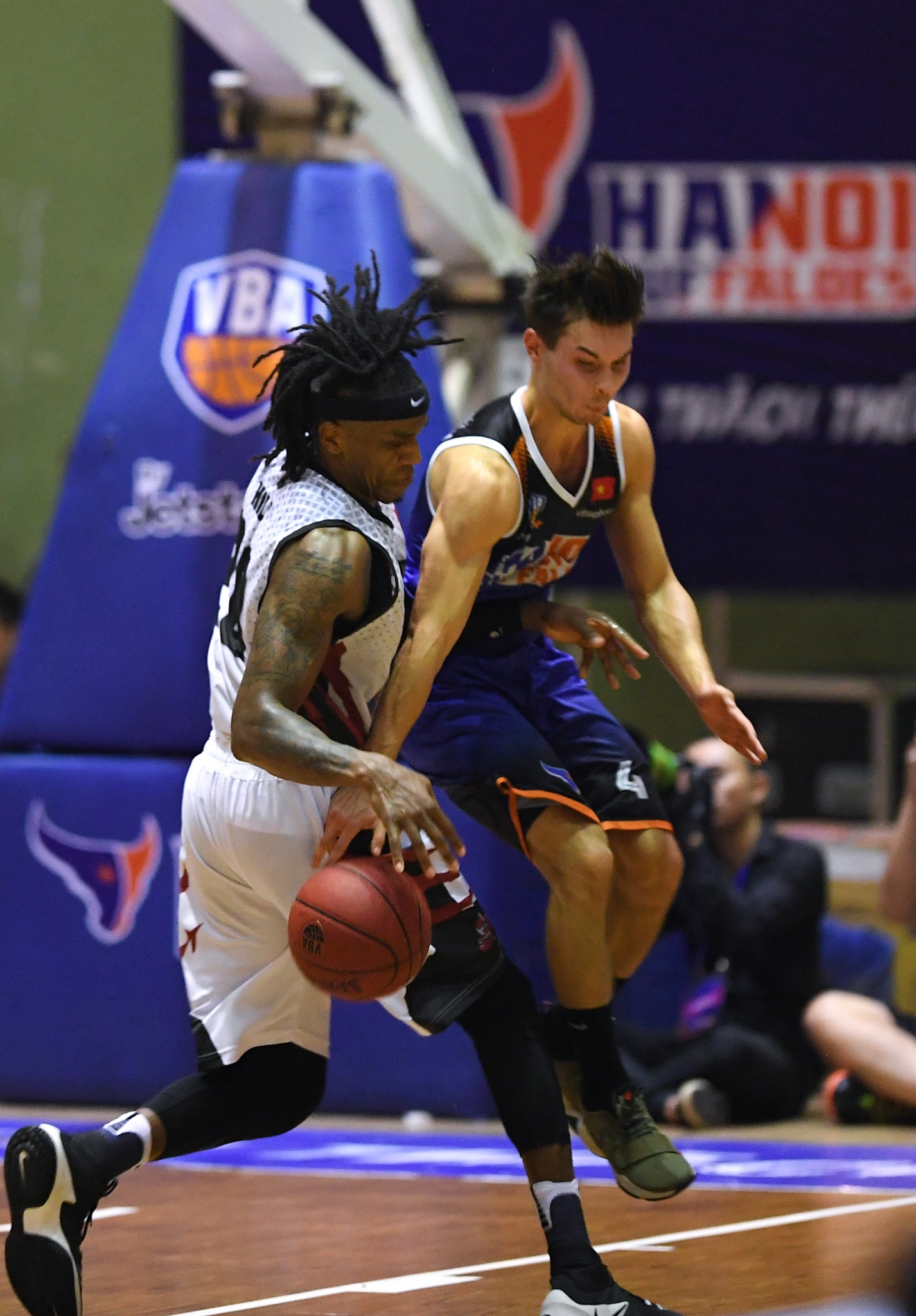 ruc lua derby bong ro ha thanh anh 5