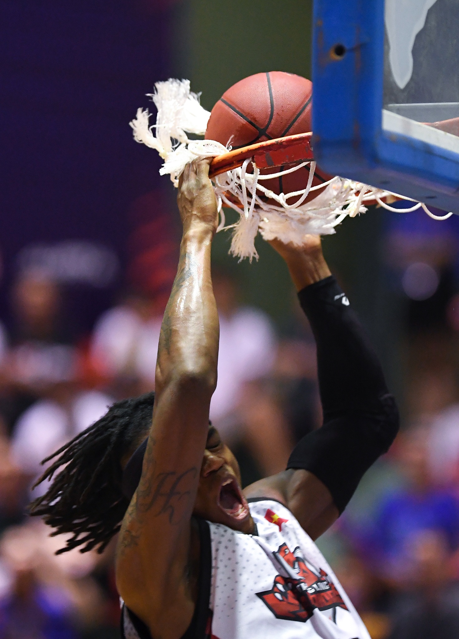 ruc lua derby bong ro ha thanh anh 9