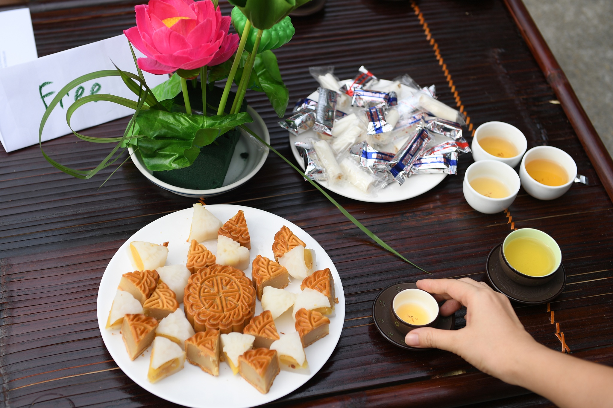 Ngay hoi trang sen cho tre em anh 11