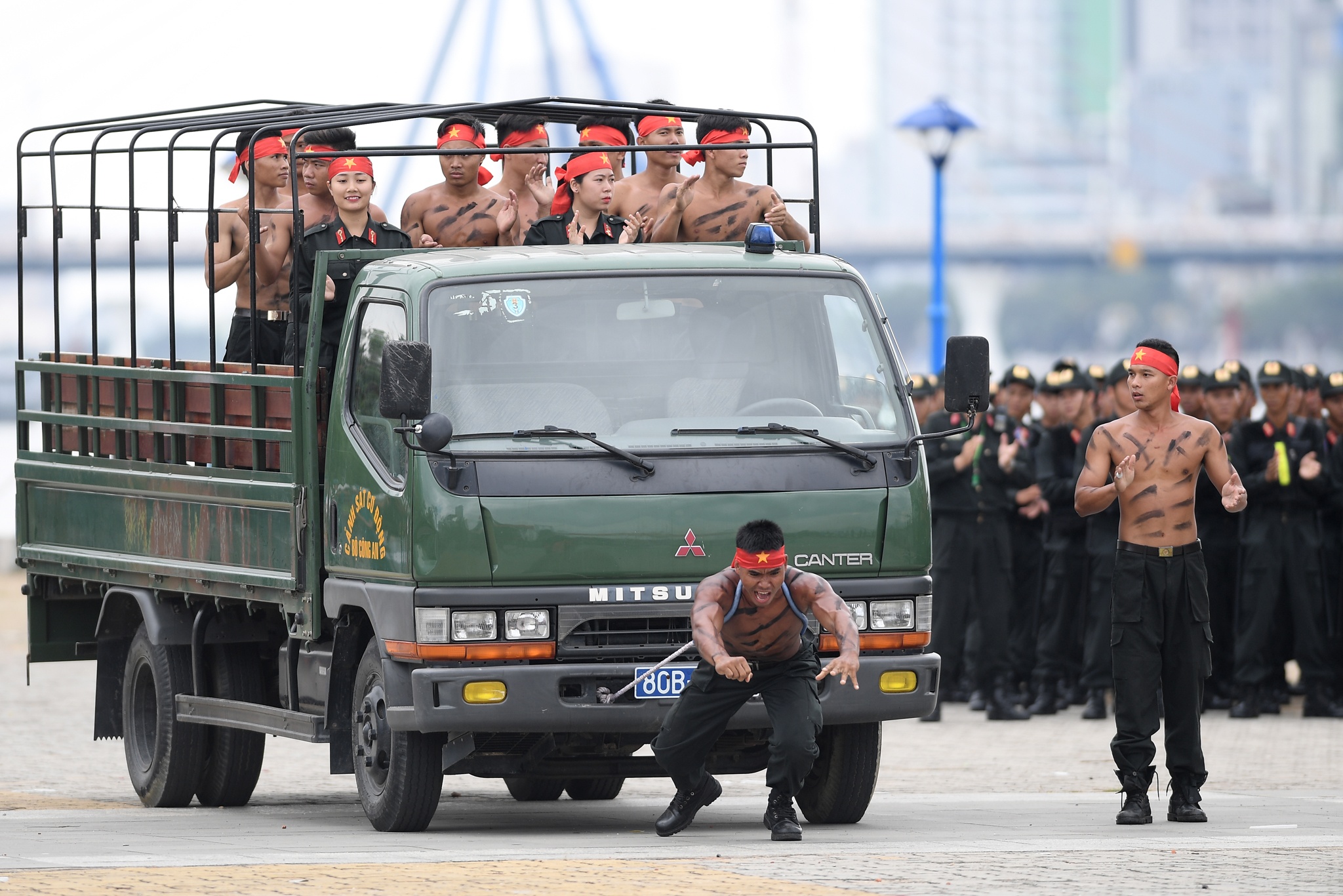 nu CSCD bieu dien vo thuat anh 17