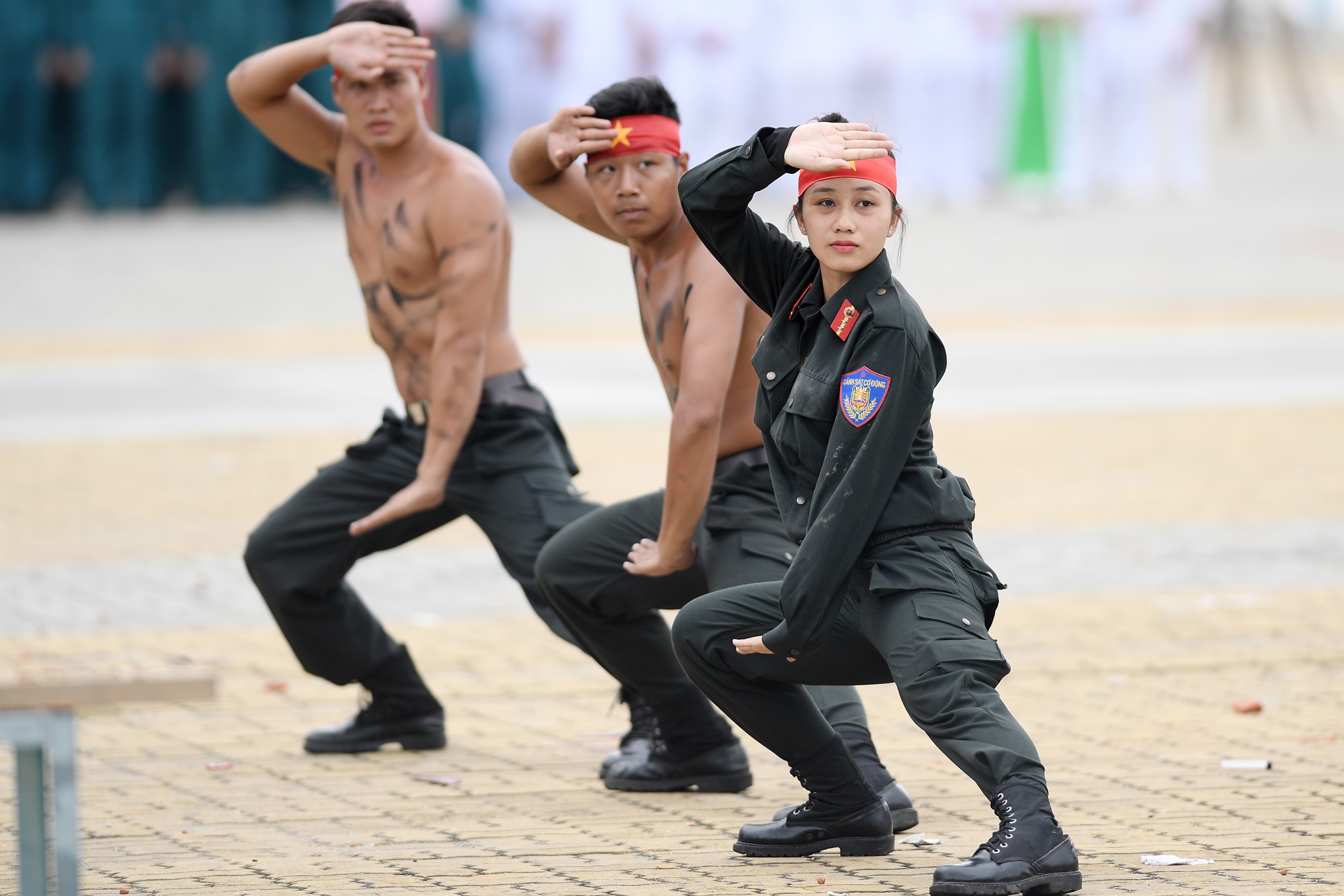 nu CSCD bieu dien vo thuat anh 3