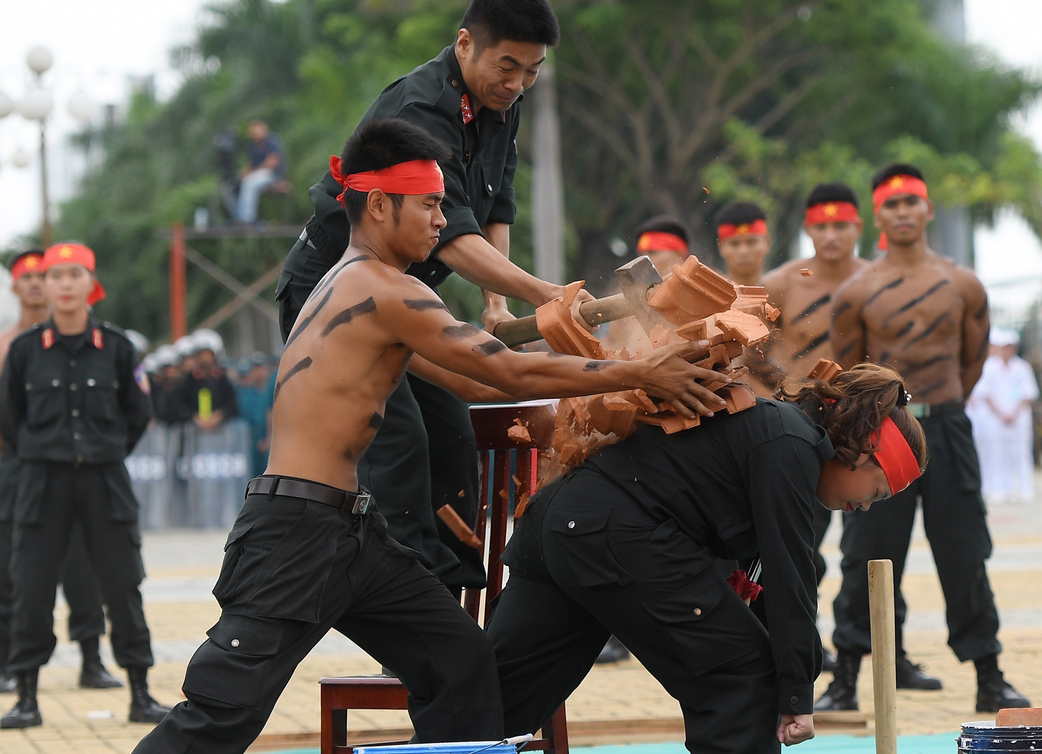 nu CSCD bieu dien vo thuat anh 7