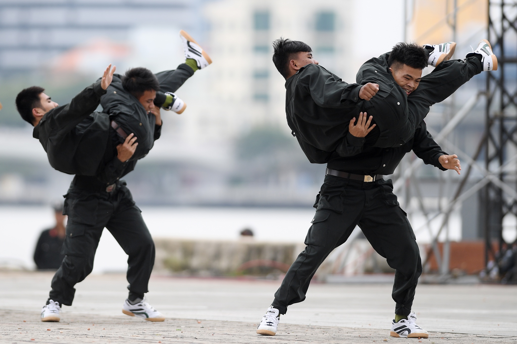 nu CSCD bieu dien vo thuat anh 11