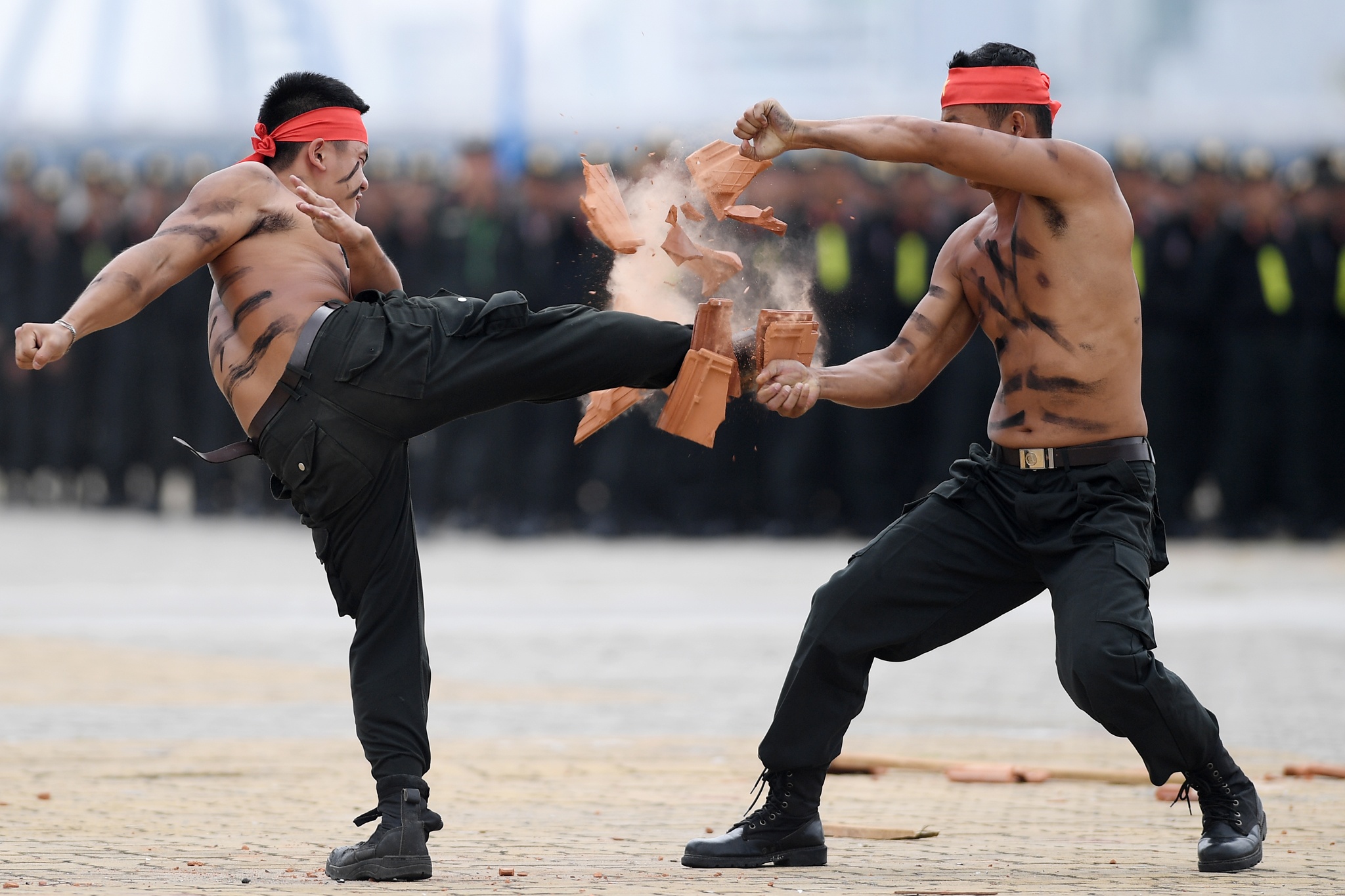 nu CSCD bieu dien vo thuat anh 13