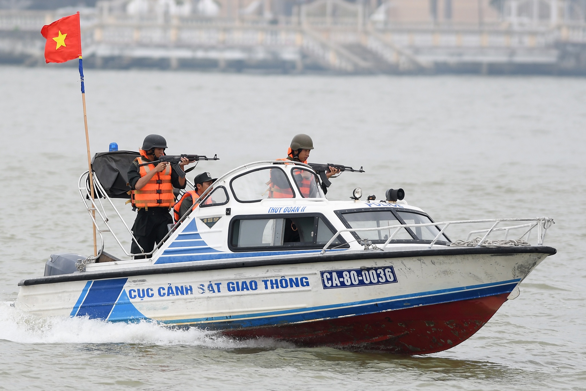 dien tap phong chong khung bo tren song Han anh 10