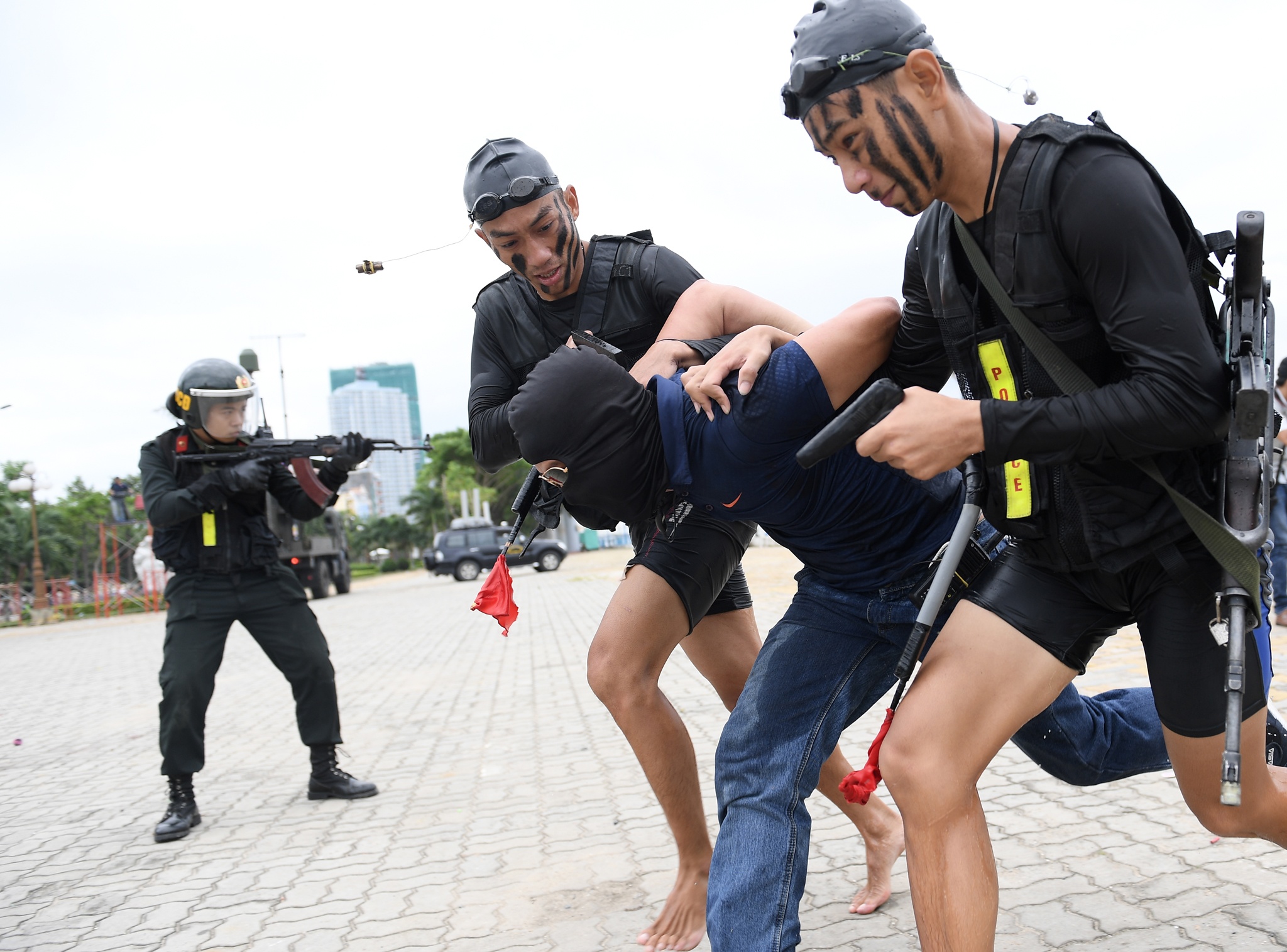 dien tap phong chong khung bo tren song Han anh 18