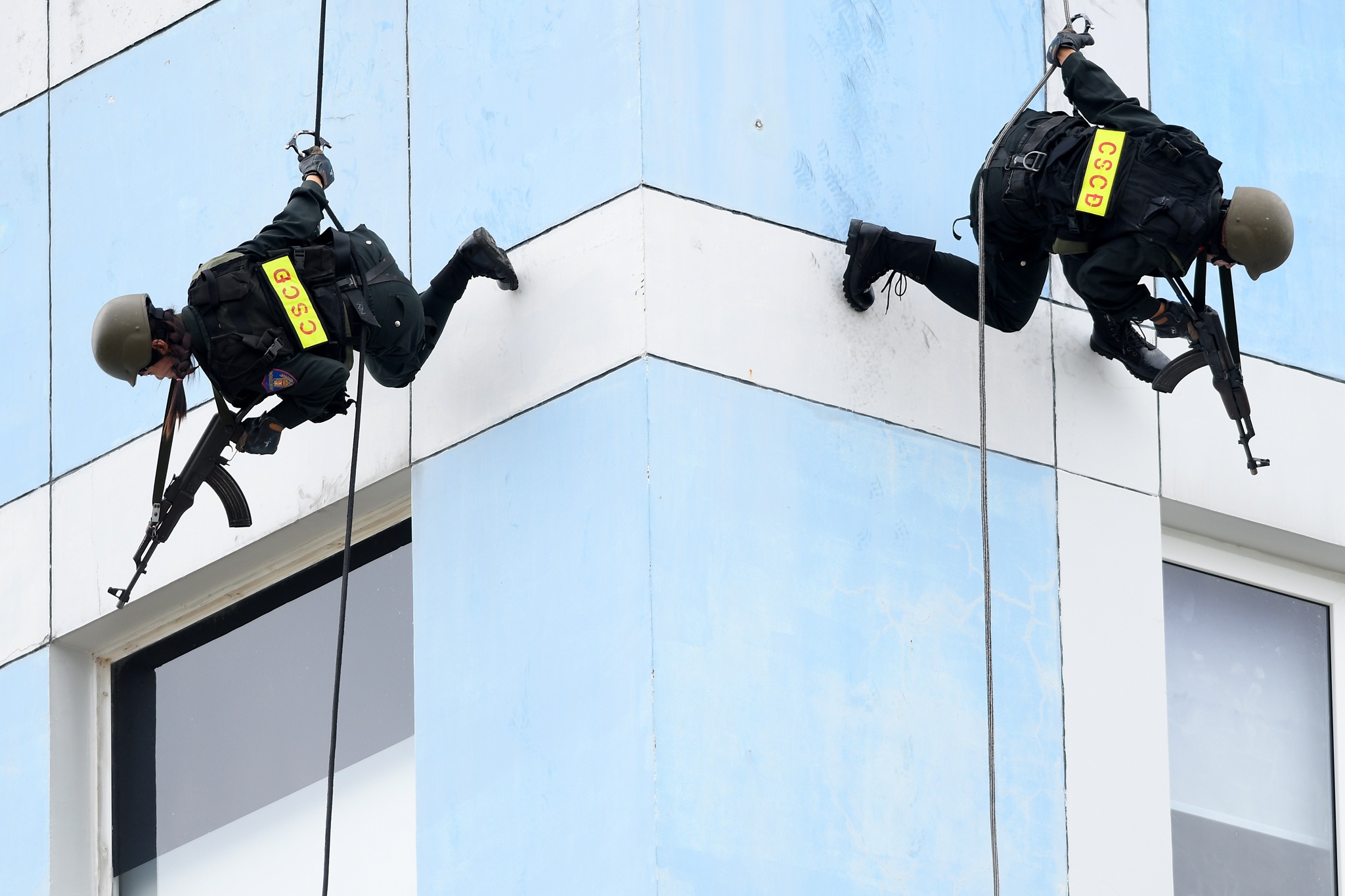 dien tap phong chong khung bo tren song Han anh 7