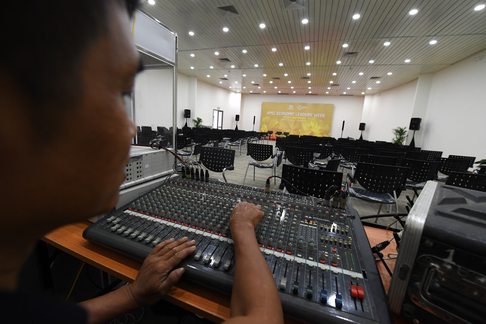 Khai truong Trung tam bao chi APEC anh 15