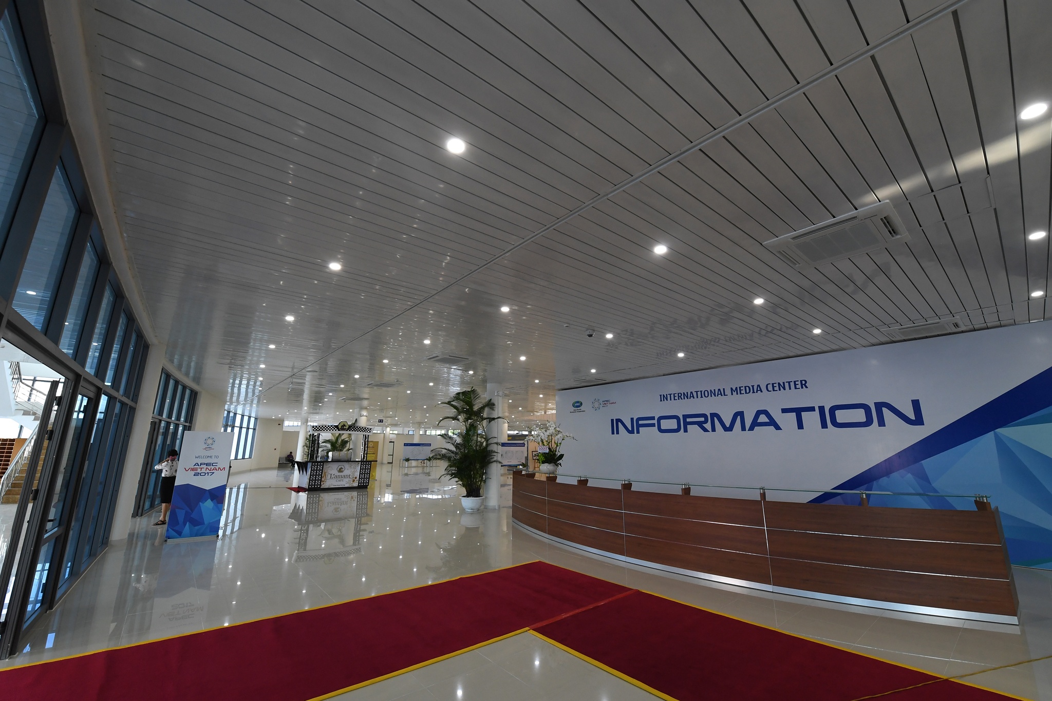 Khai truong Trung tam bao chi APEC anh 6