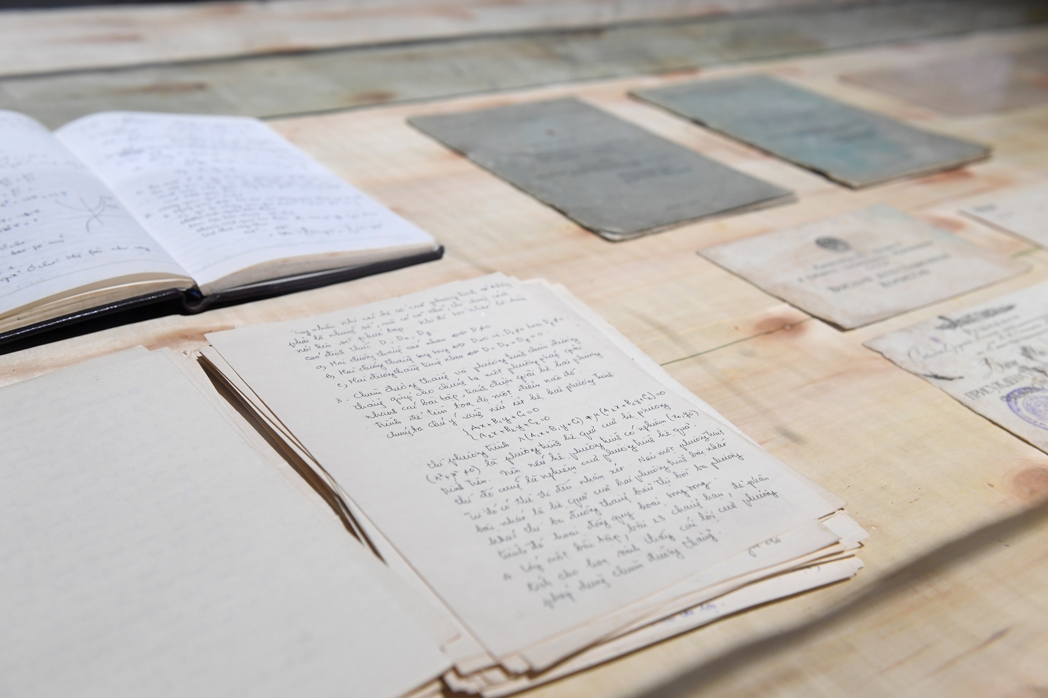 Học sinh tri ân thầy Văn Như Cương ảnh 14 Hoc sinh tri an thay Van Nhu Cuong anh 14