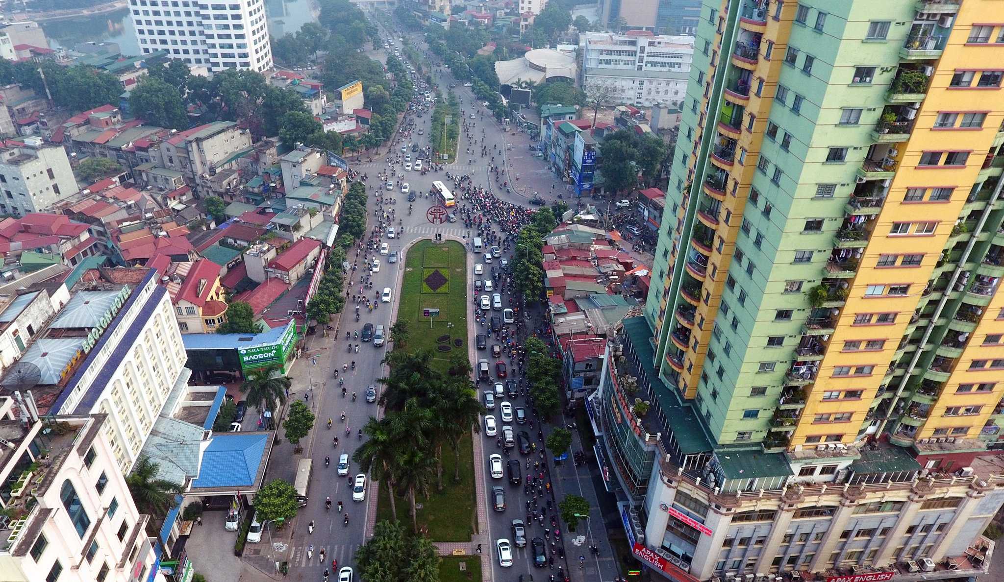 cat xen giai phan cach Nguyen Chi Thanh anh 12