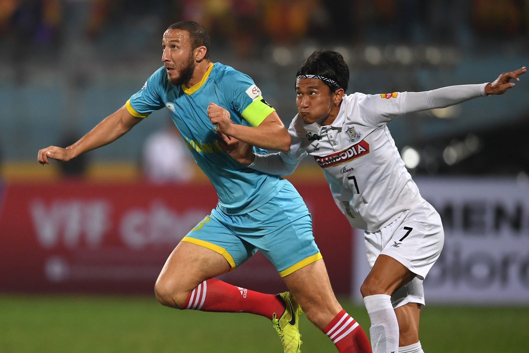 Khanh Hoa gap kho voi doi thu Campuchia hinh anh