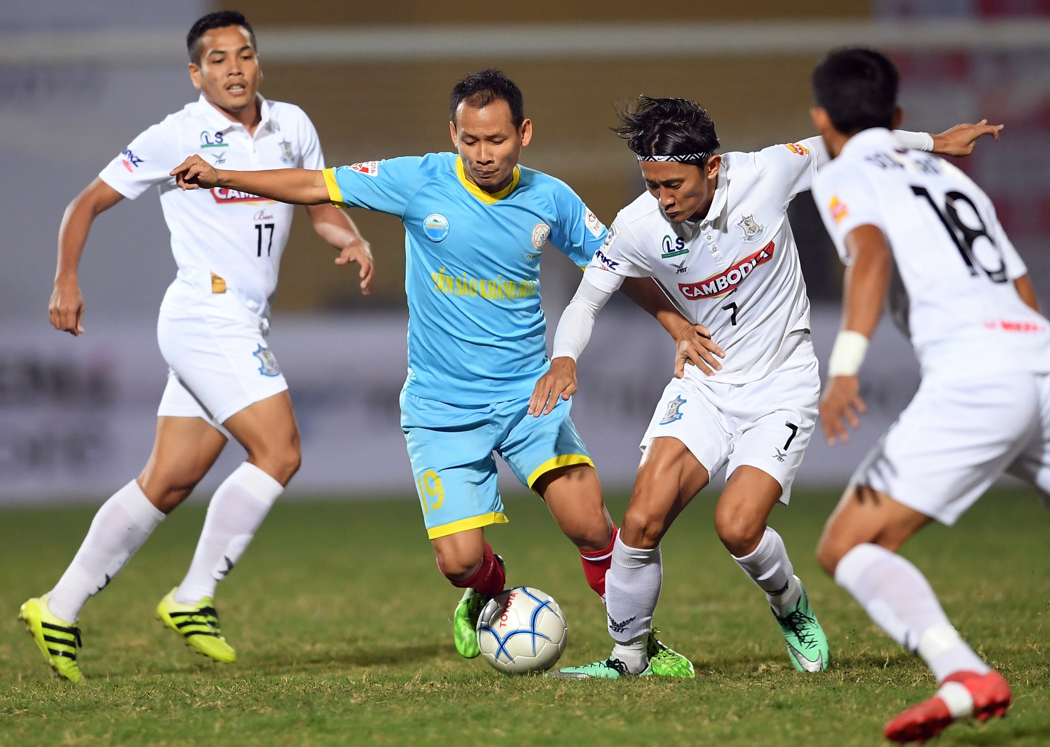 mua ban thang tai giai Mekong Cup anh 1