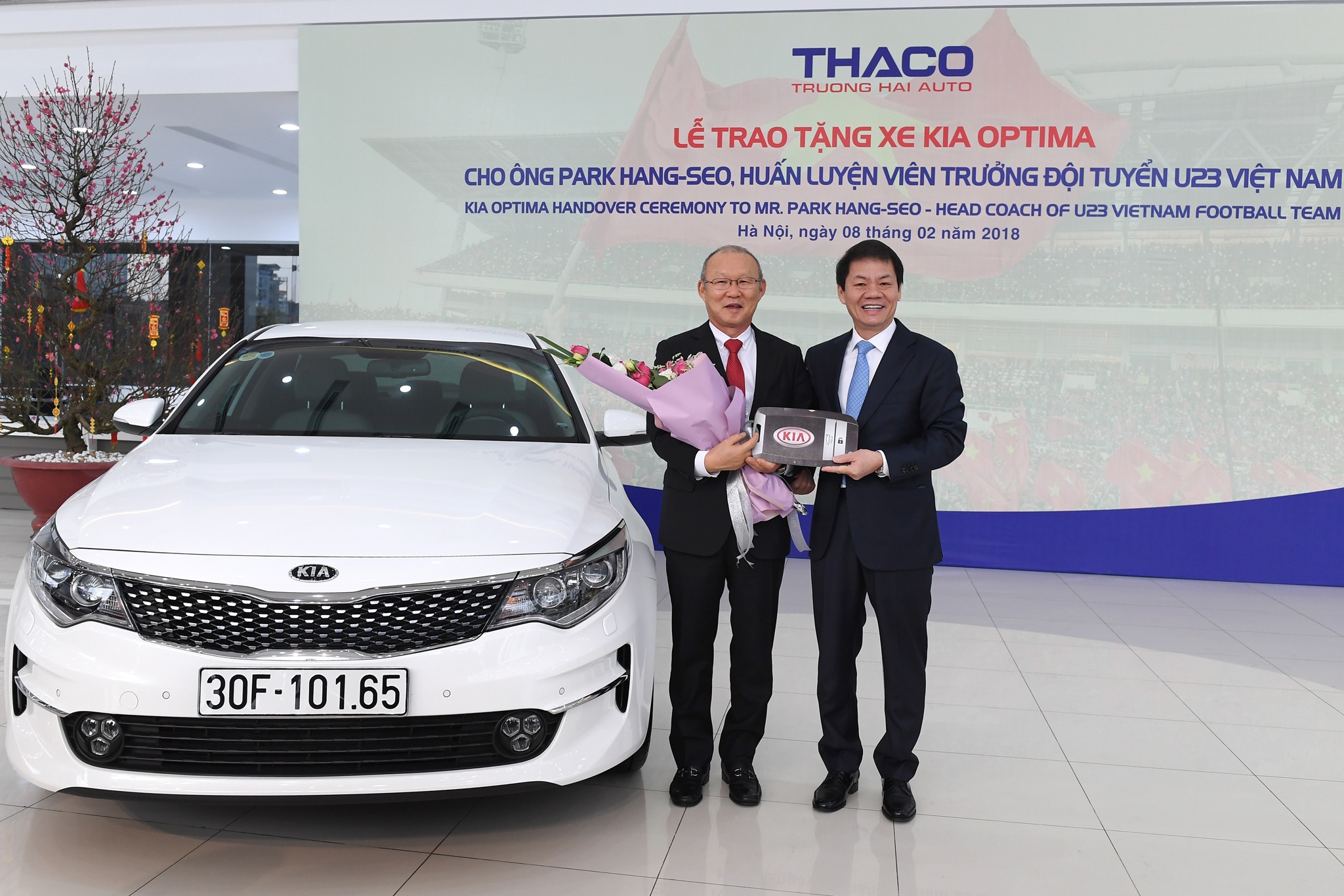 Ong Park Hang Seo duoc tang xe oto anh 3