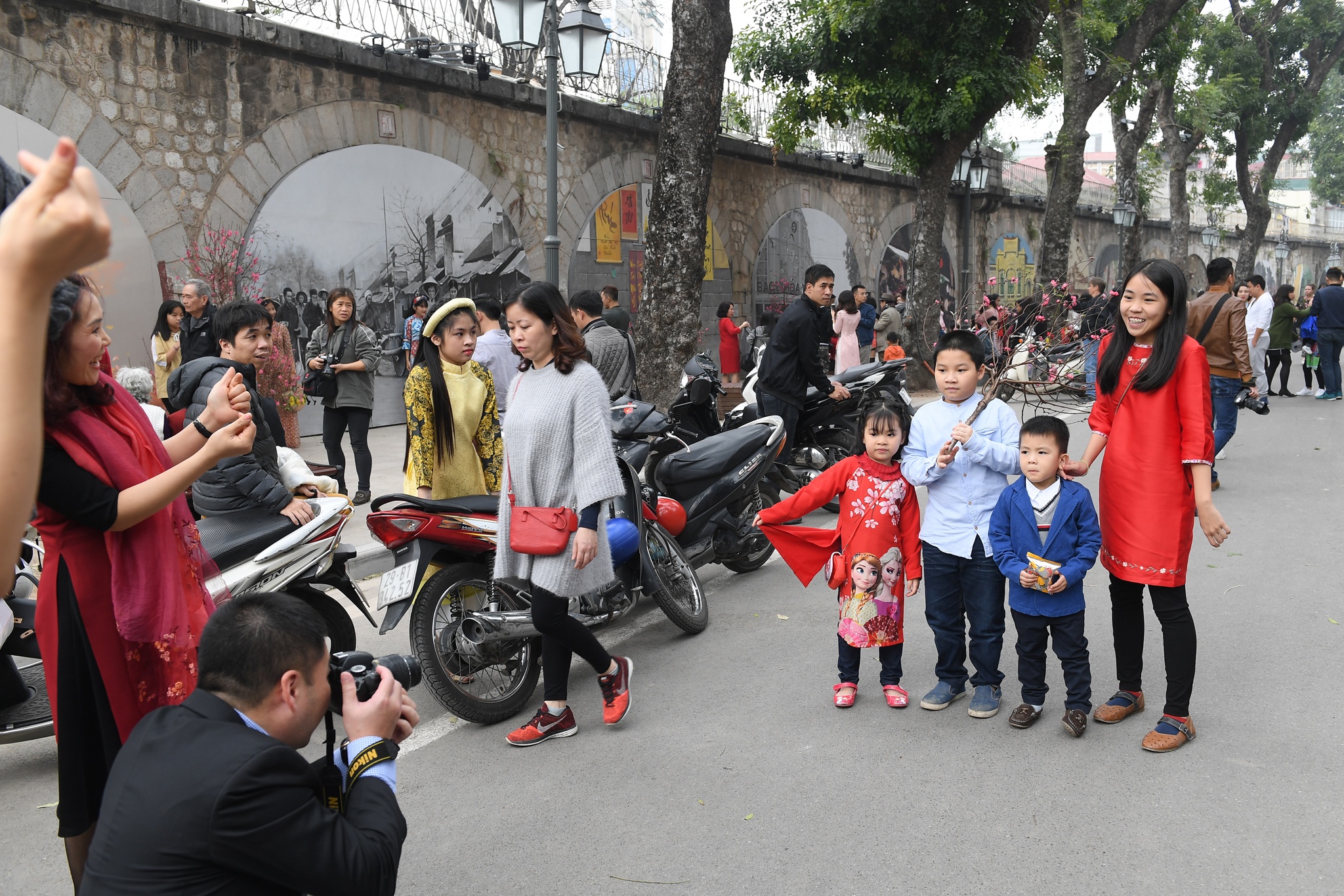 Ha Noi chieu 30 Tet anh 11