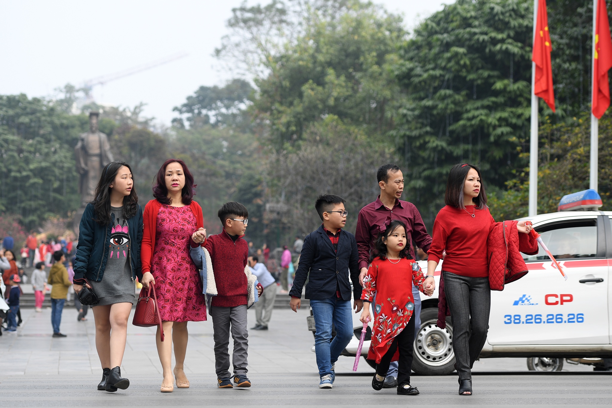 Ha Noi chieu 30 Tet anh 13