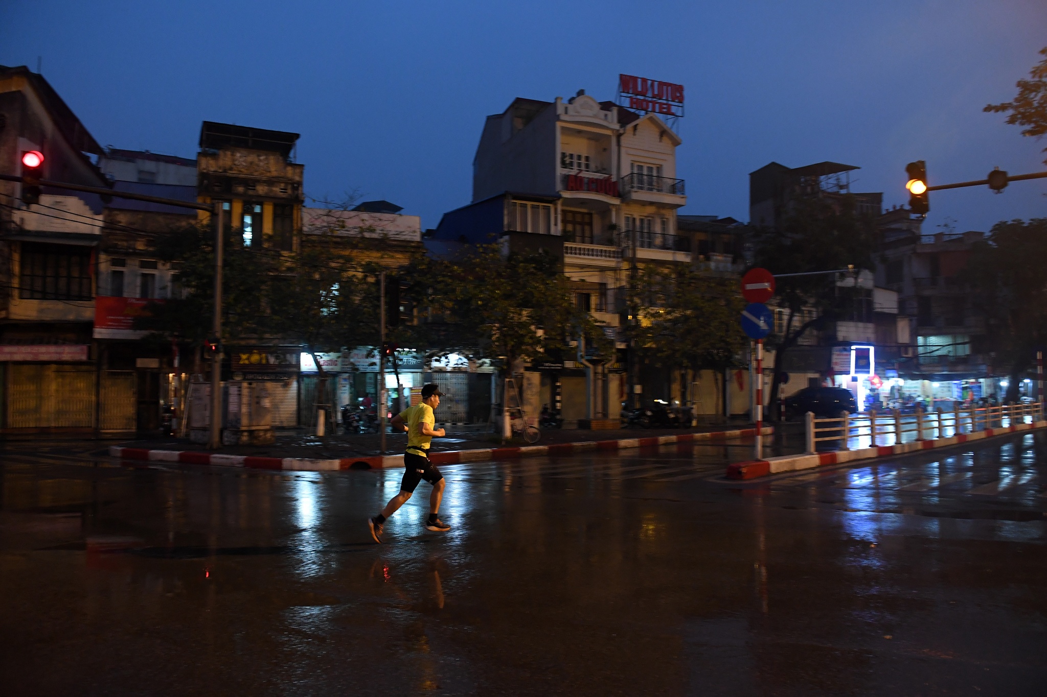 khong khi sang mung 1 tet anh 2