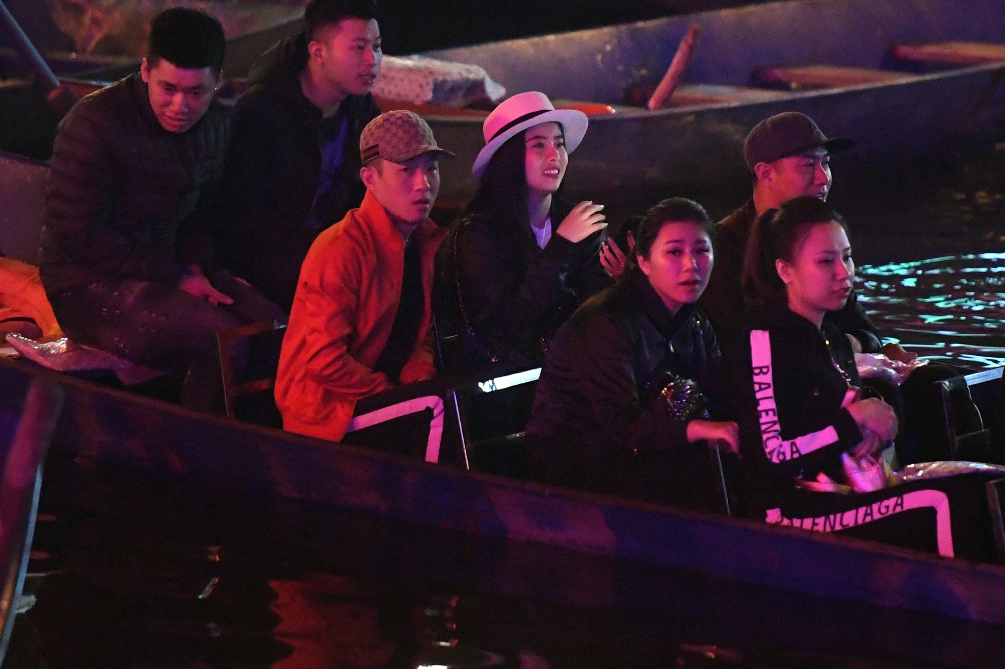 danh bai an tien le hoi chua huong anh 4