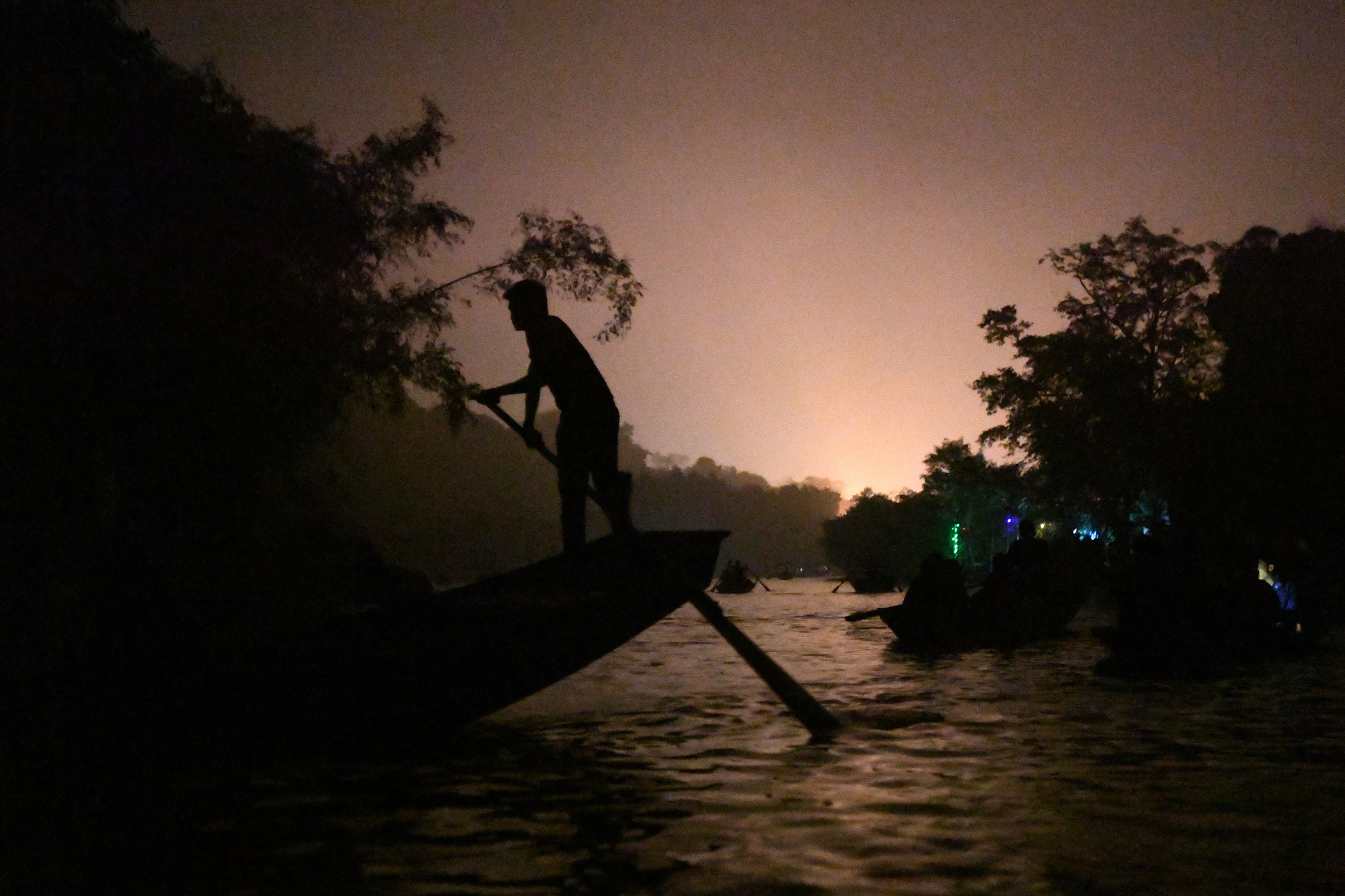 danh bai an tien le hoi chua huong anh 8