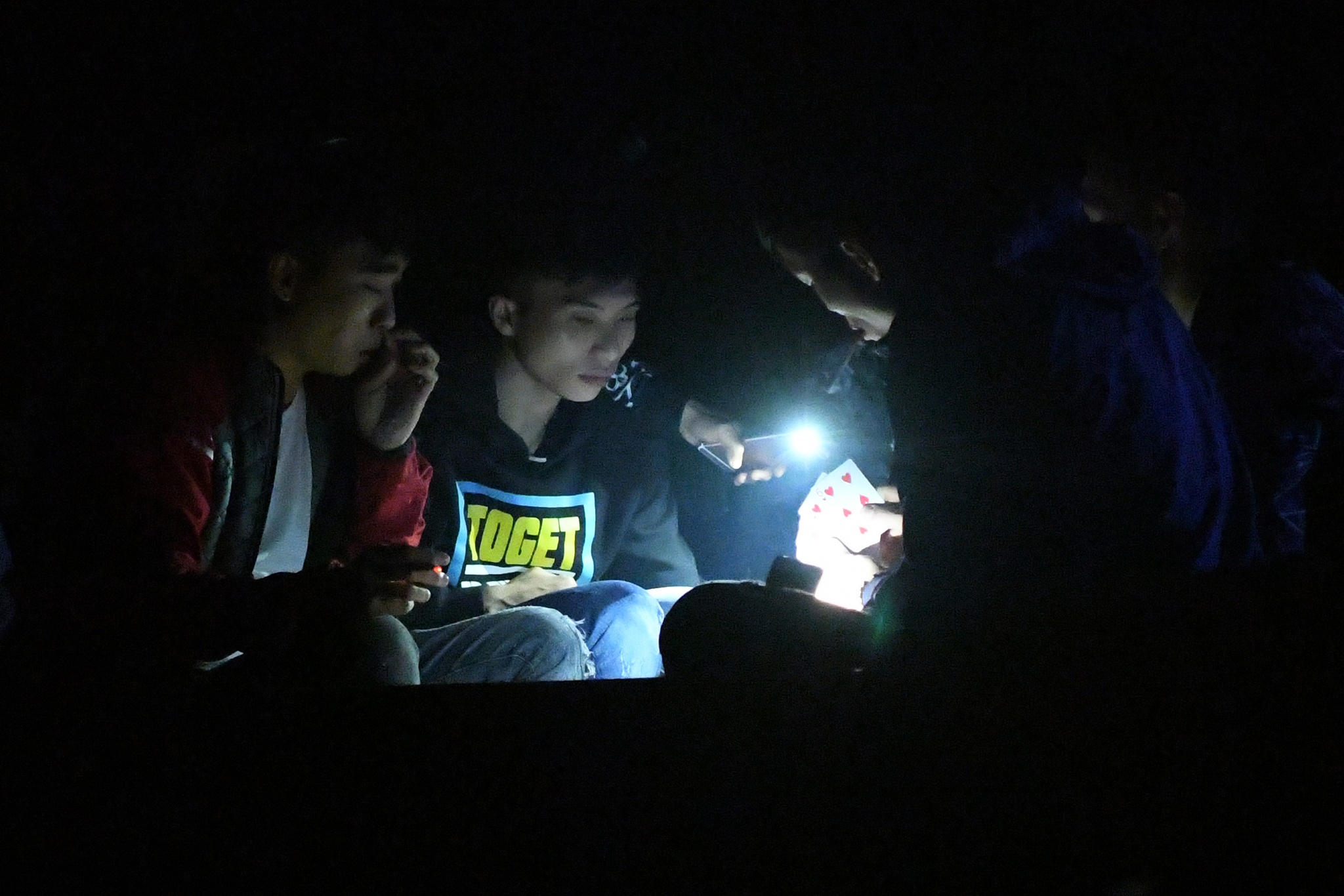 danh bai an tien le hoi chua huong anh 9