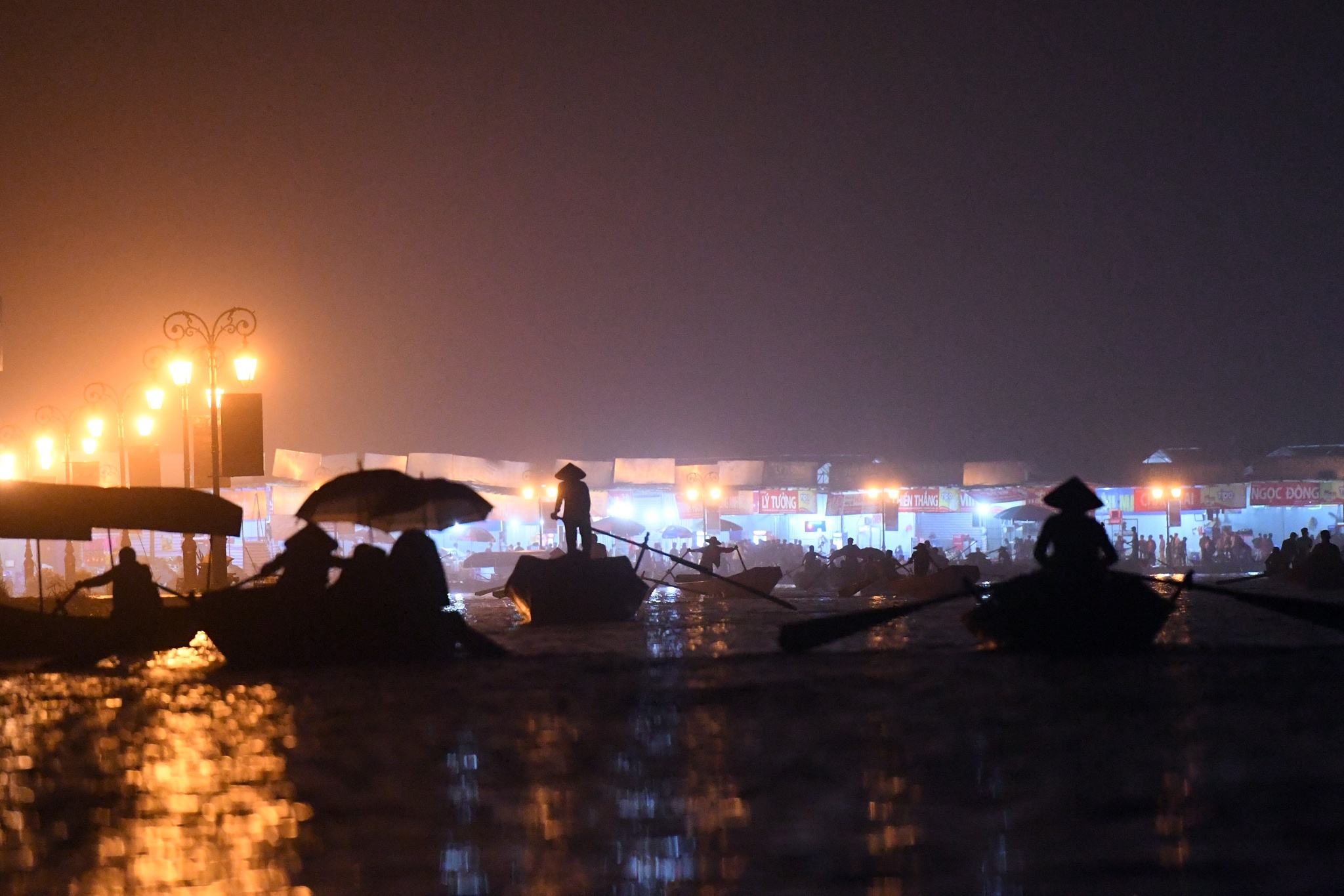 danh bai an tien le hoi chua huong anh 12