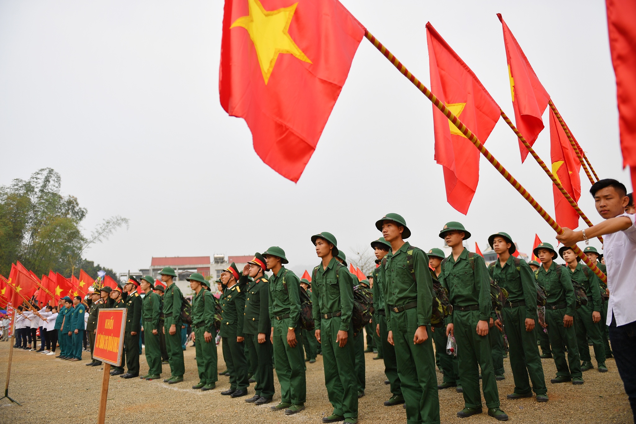 Na Hang nhan quan anh 2