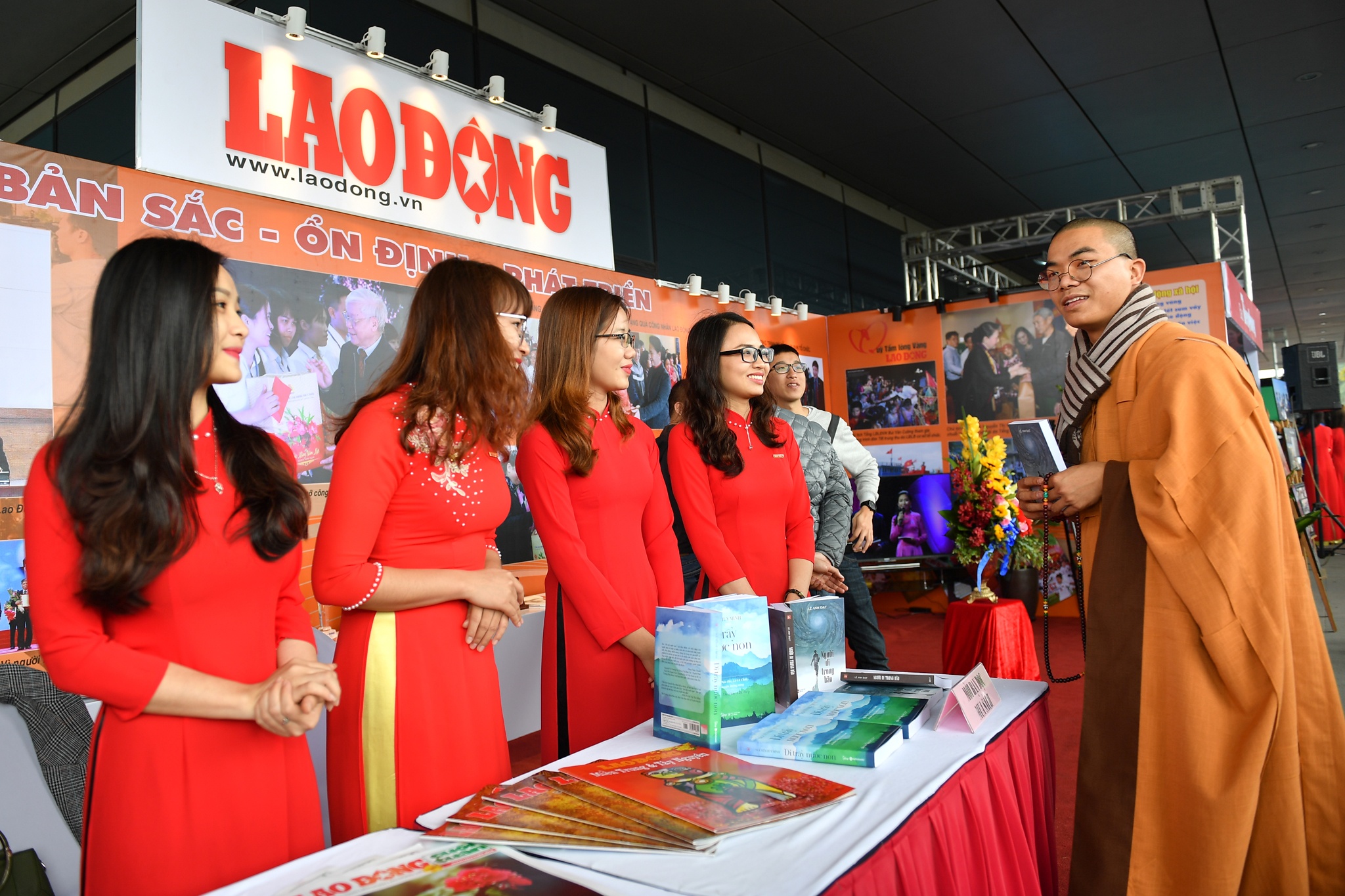 khai mac hoi bao 2018 anh 10