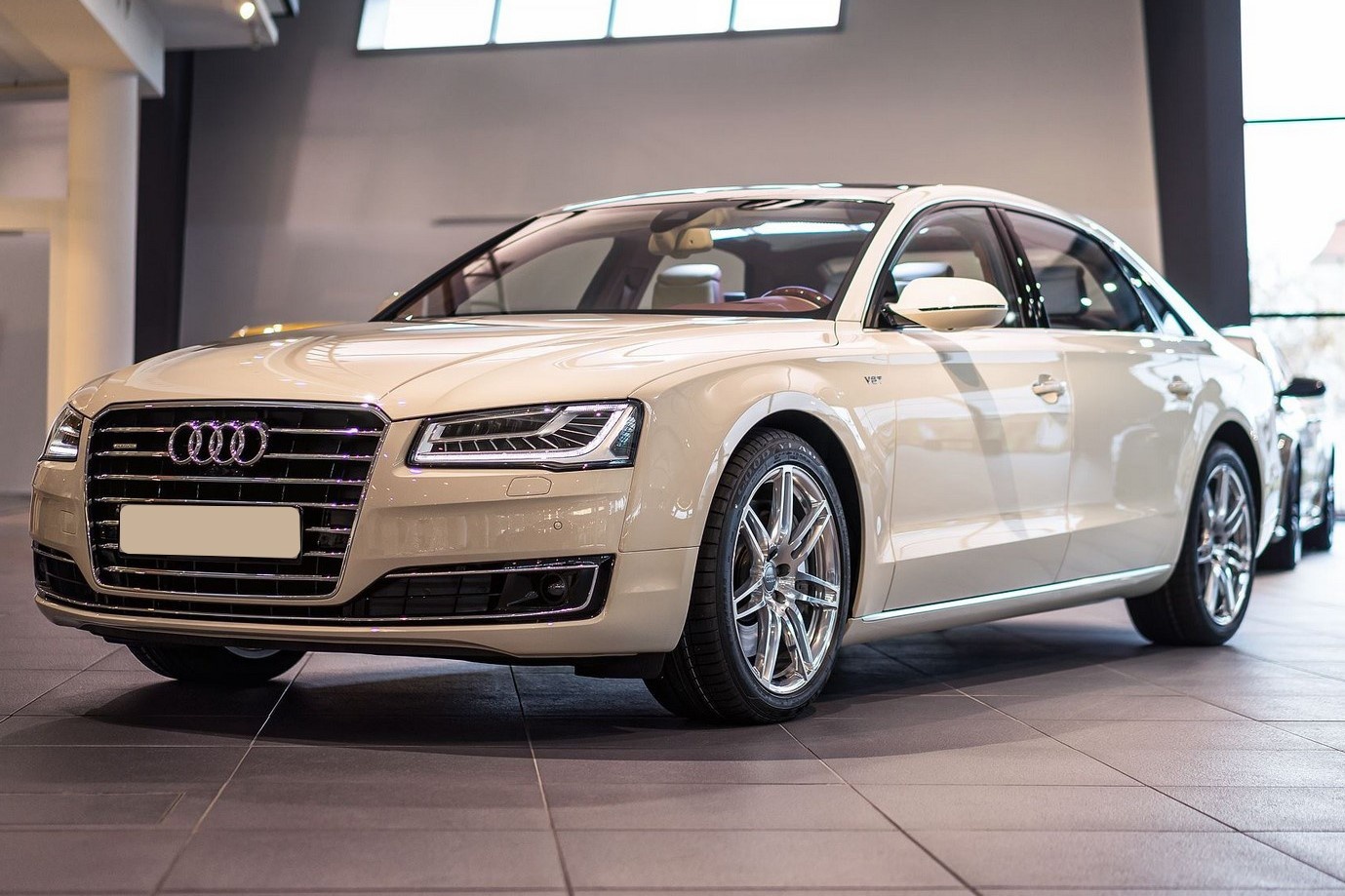 Audi Việt Nam triệu hồi A8L ảnh 1 Audi Viet Nam trieu hoi A8L anh 1