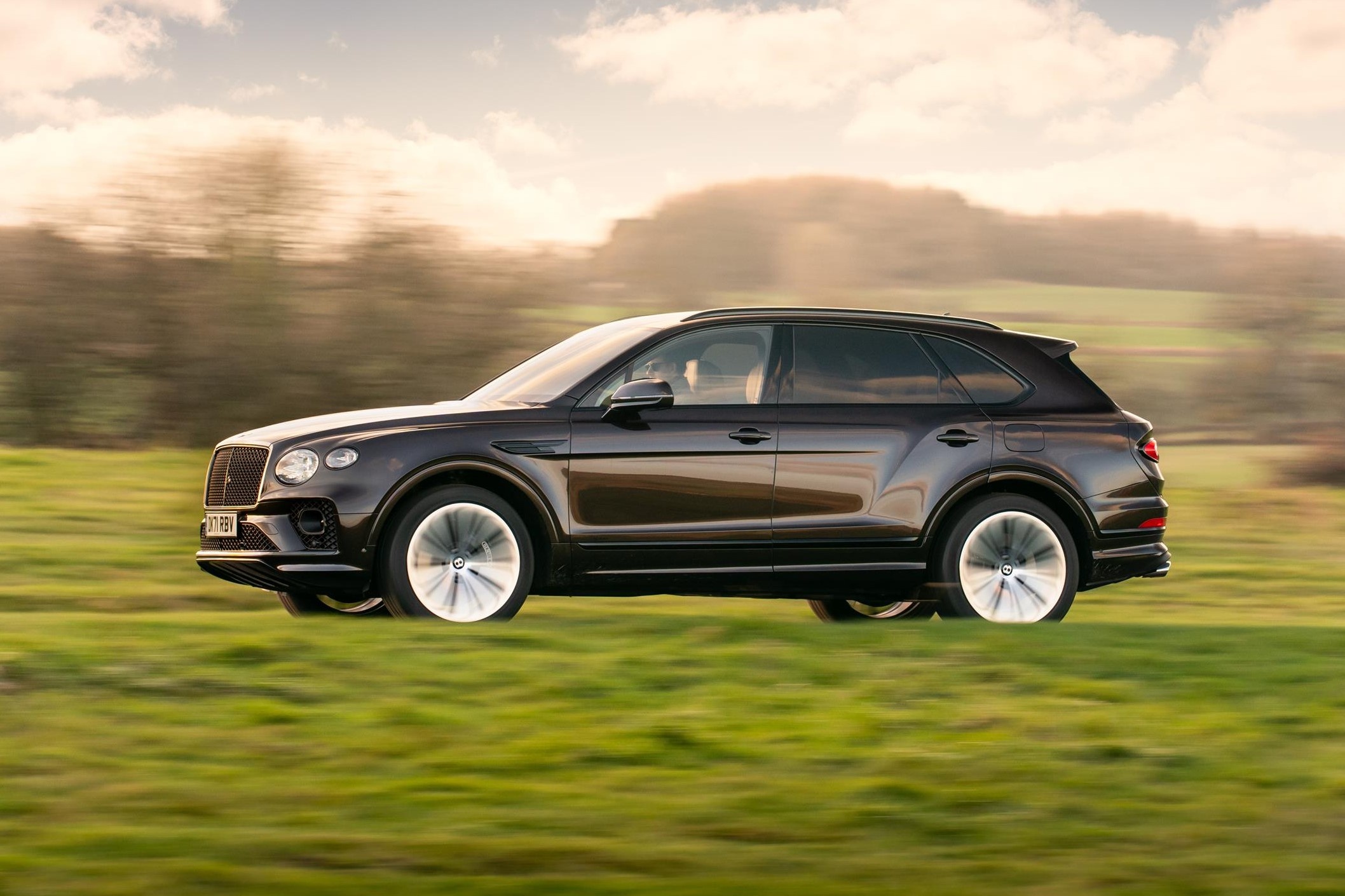 Bộ sưu tập Bentley Bentayga đặc biệt  ảnh 3 Bo suu tap Bentley Bentayga dac biet anh 3