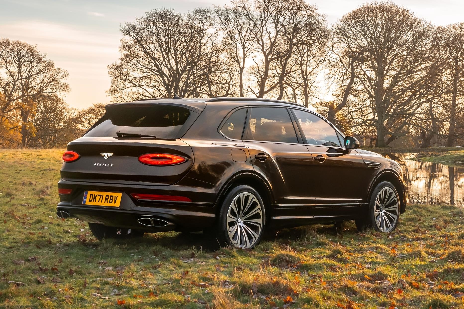 Bộ sưu tập Bentley Bentayga đặc biệt  ảnh 2 Bo suu tap Bentley Bentayga dac biet anh 2