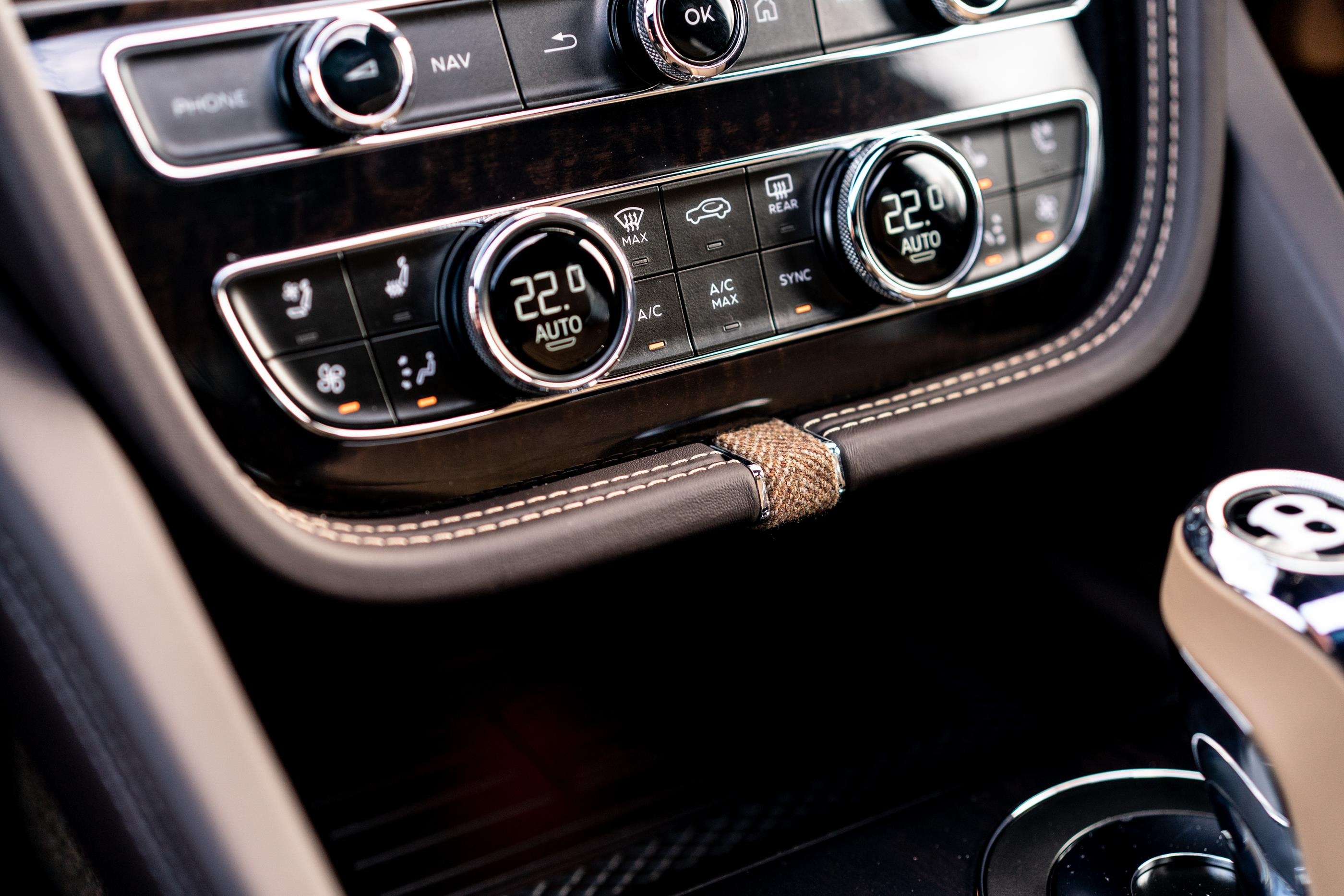 Bộ sưu tập Bentley Bentayga đặc biệt  ảnh 9 Bo suu tap Bentley Bentayga dac biet anh 9