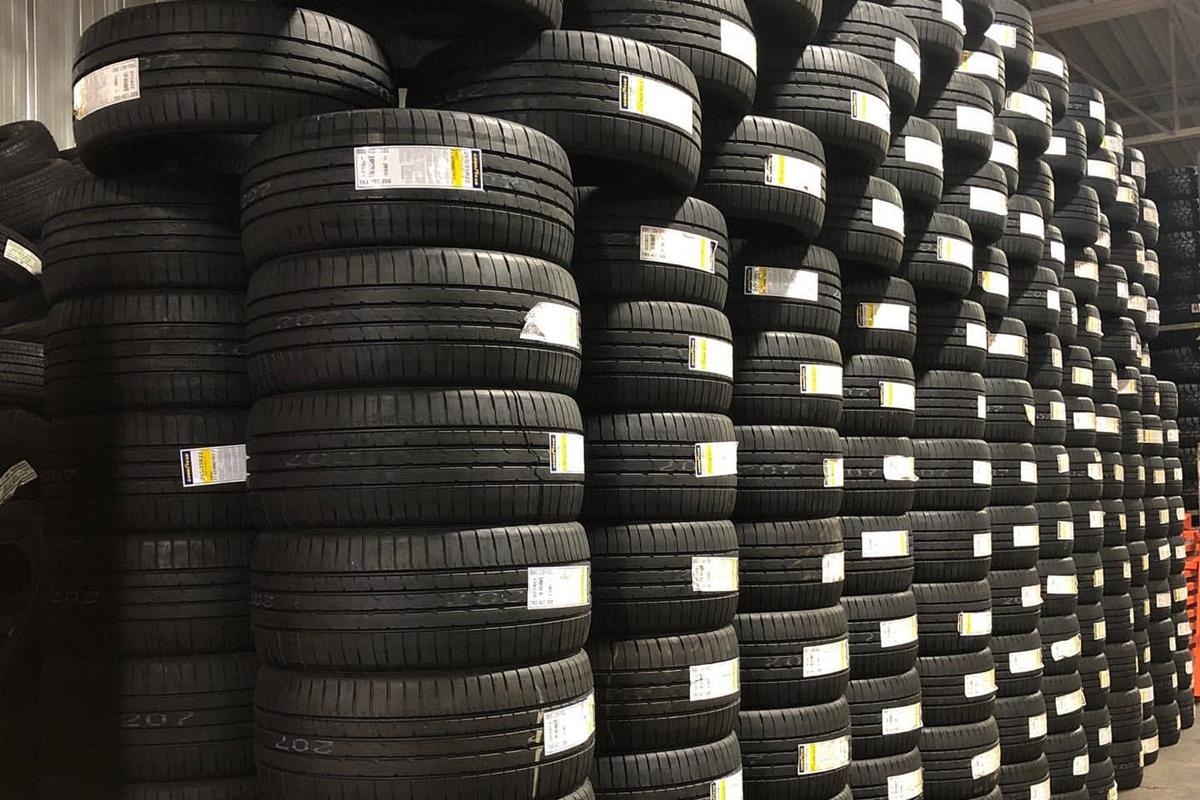 Co nen mua lop oto ton kho 2-3 nam? hinh anh