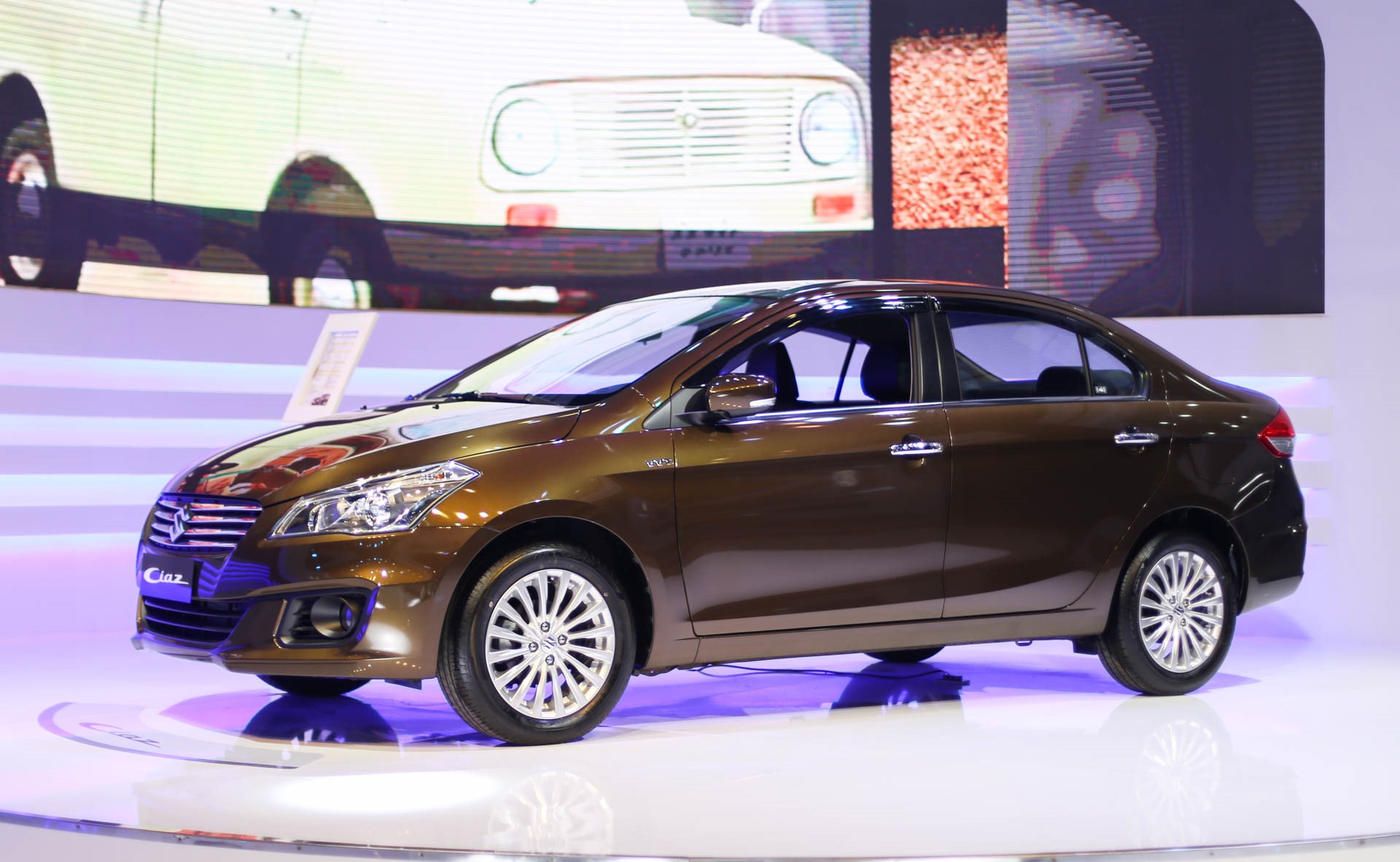 sedan hang B ban chay nhat anh 6