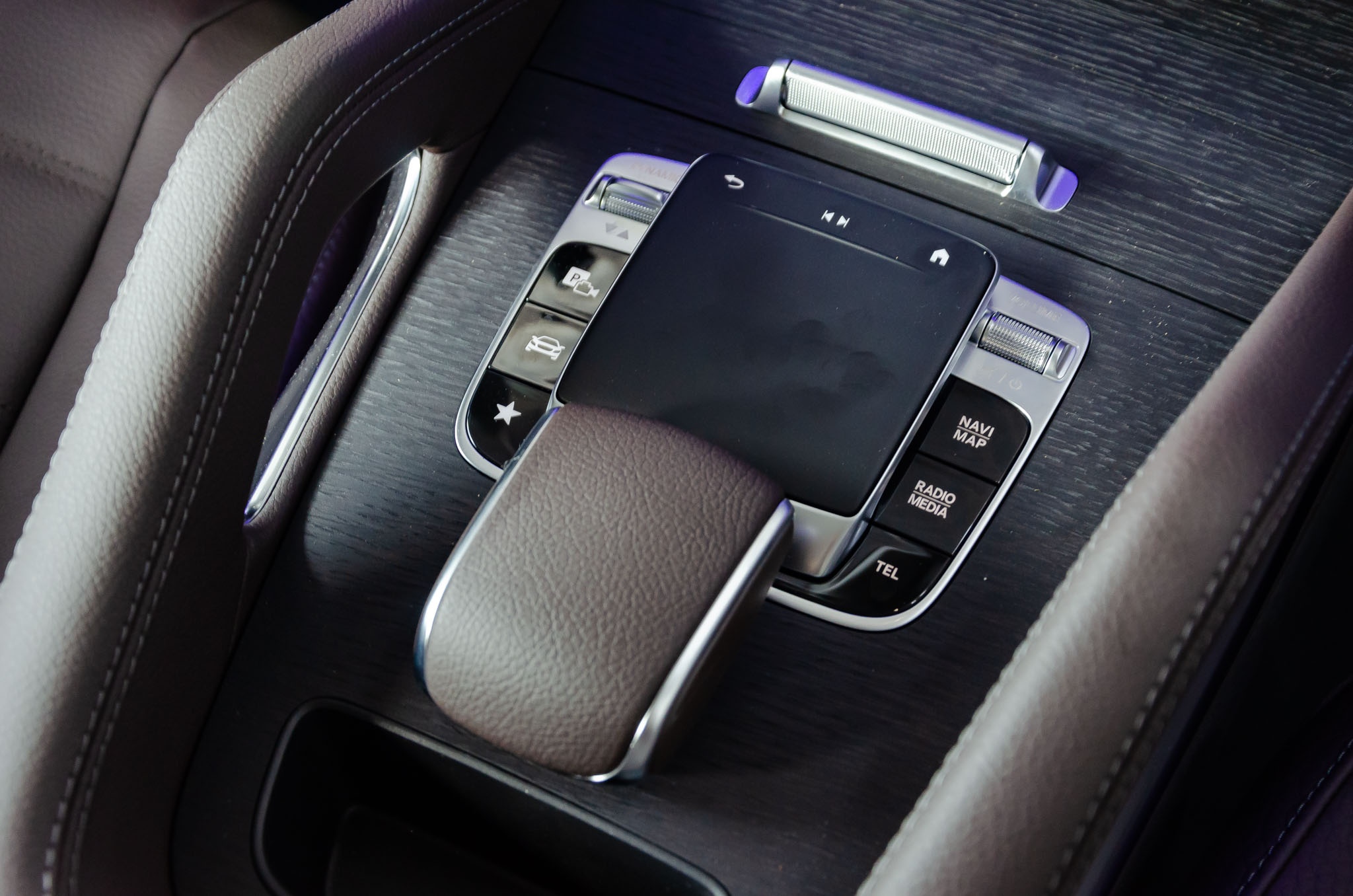 Mercedes GLE xe SUV 7 cho anh 9