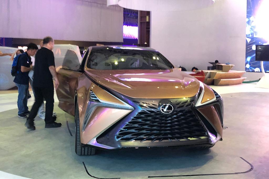 Xe concept Lexus lo dien truoc Vietnam Motor Show 2019 hinh anh