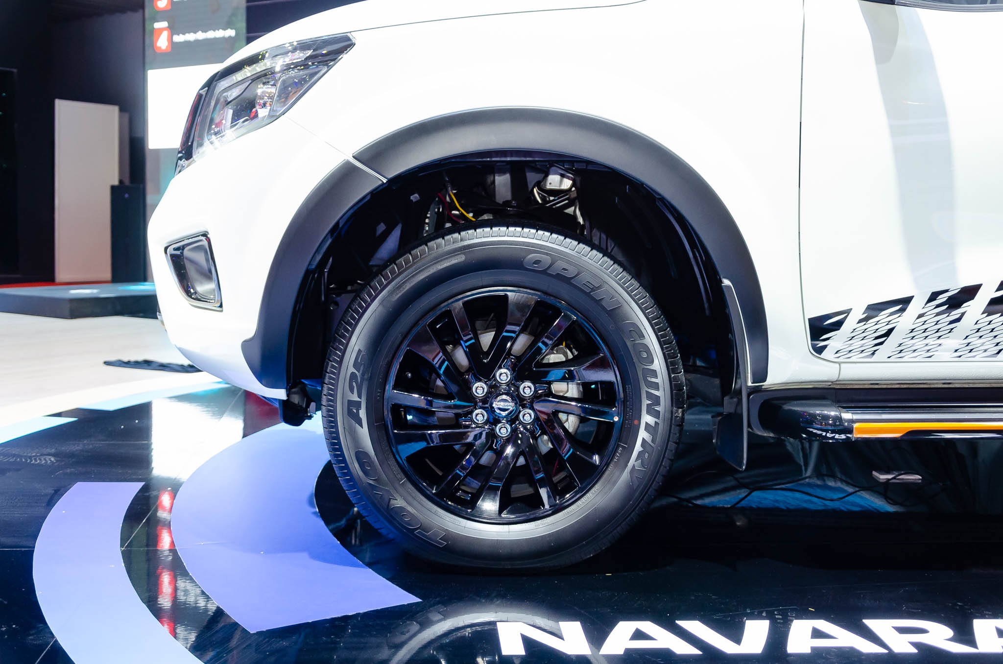 Nissan Navara ban dac biet anh 5