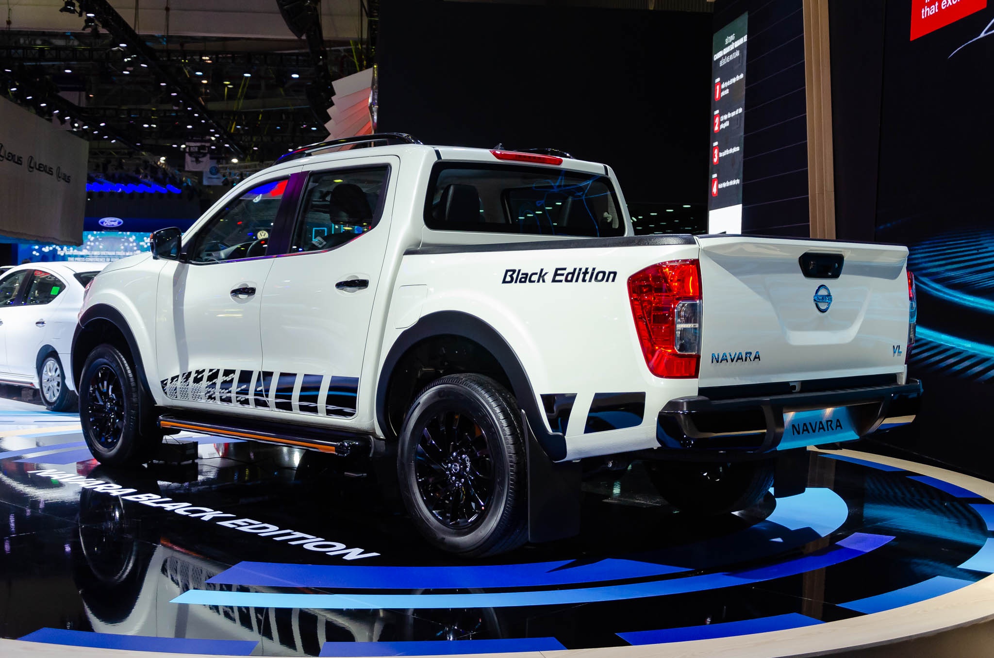 Nissan Navara ban dac biet anh 3