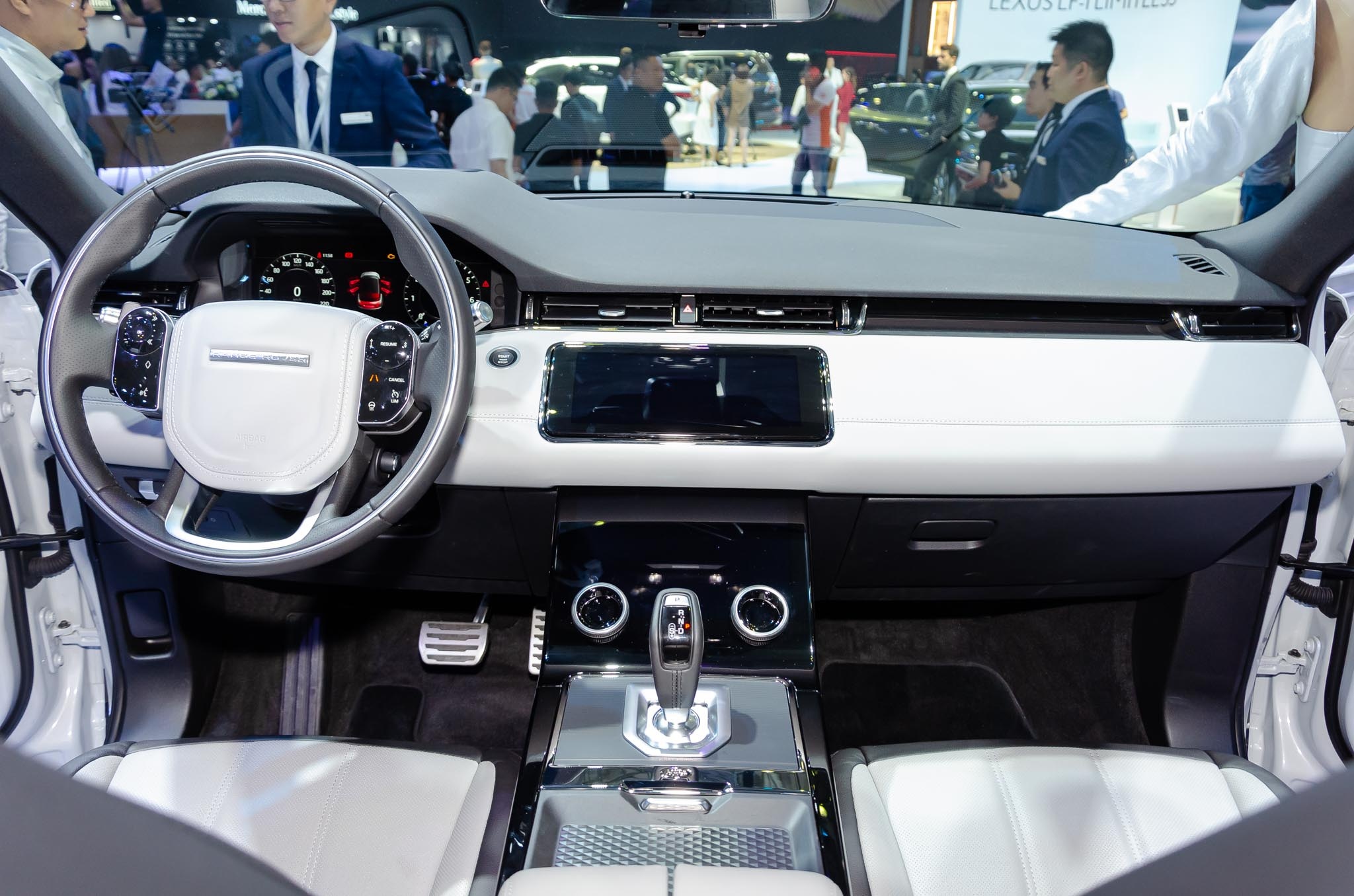 Range Rover nang cap 2020 anh 7