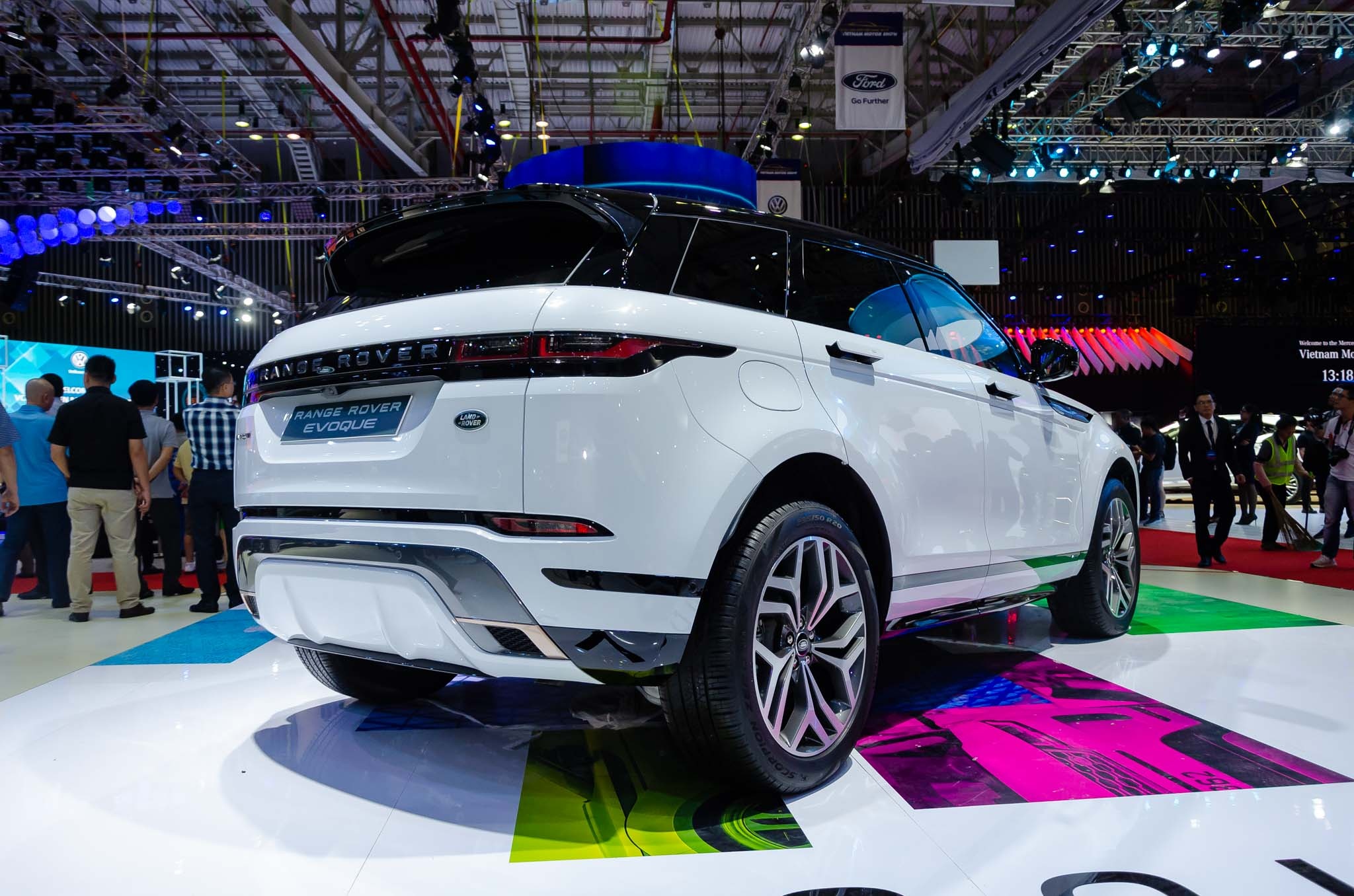 Range Rover nang cap 2020 anh 2