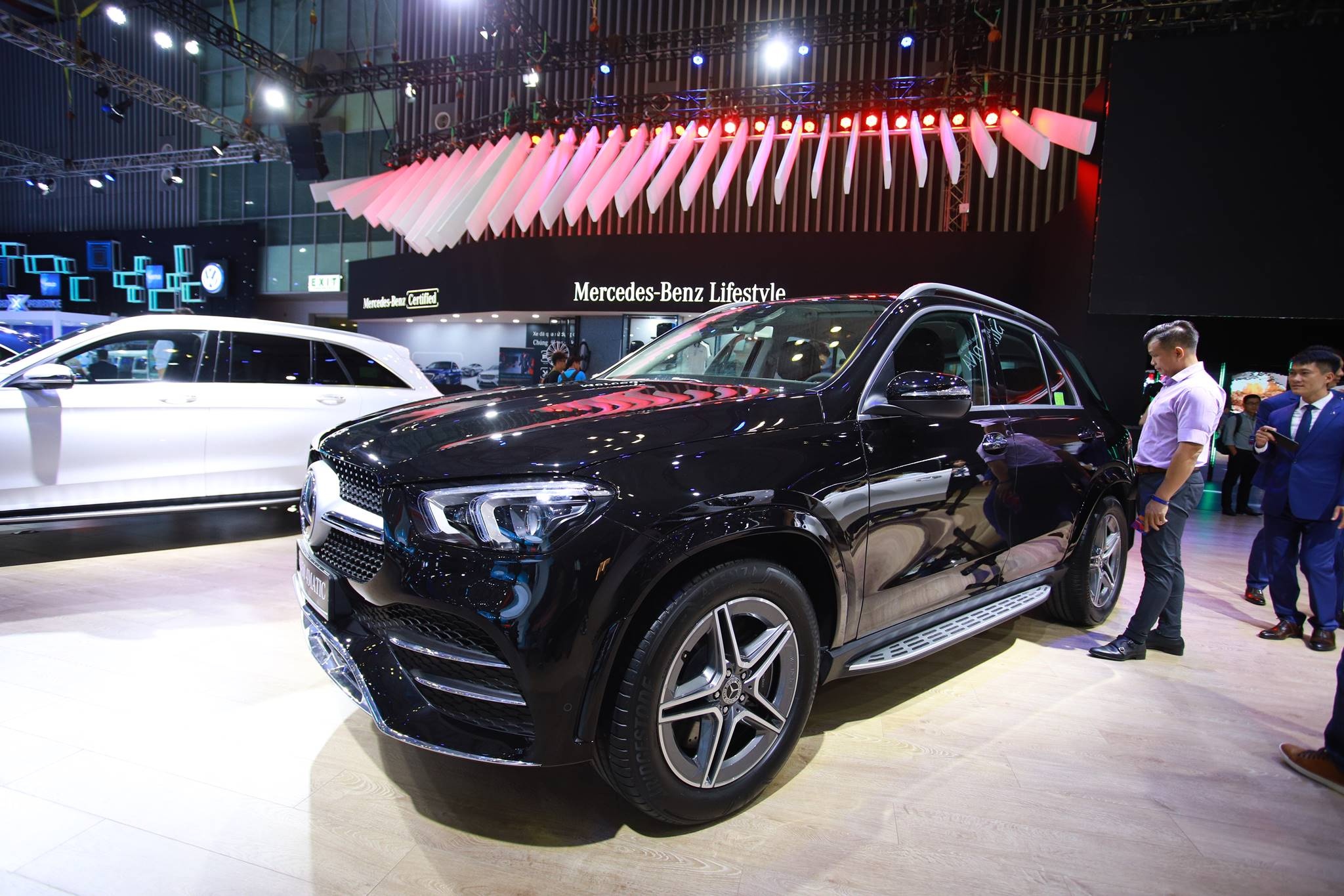 gia xe Mercedes gle 7 cho anh 1