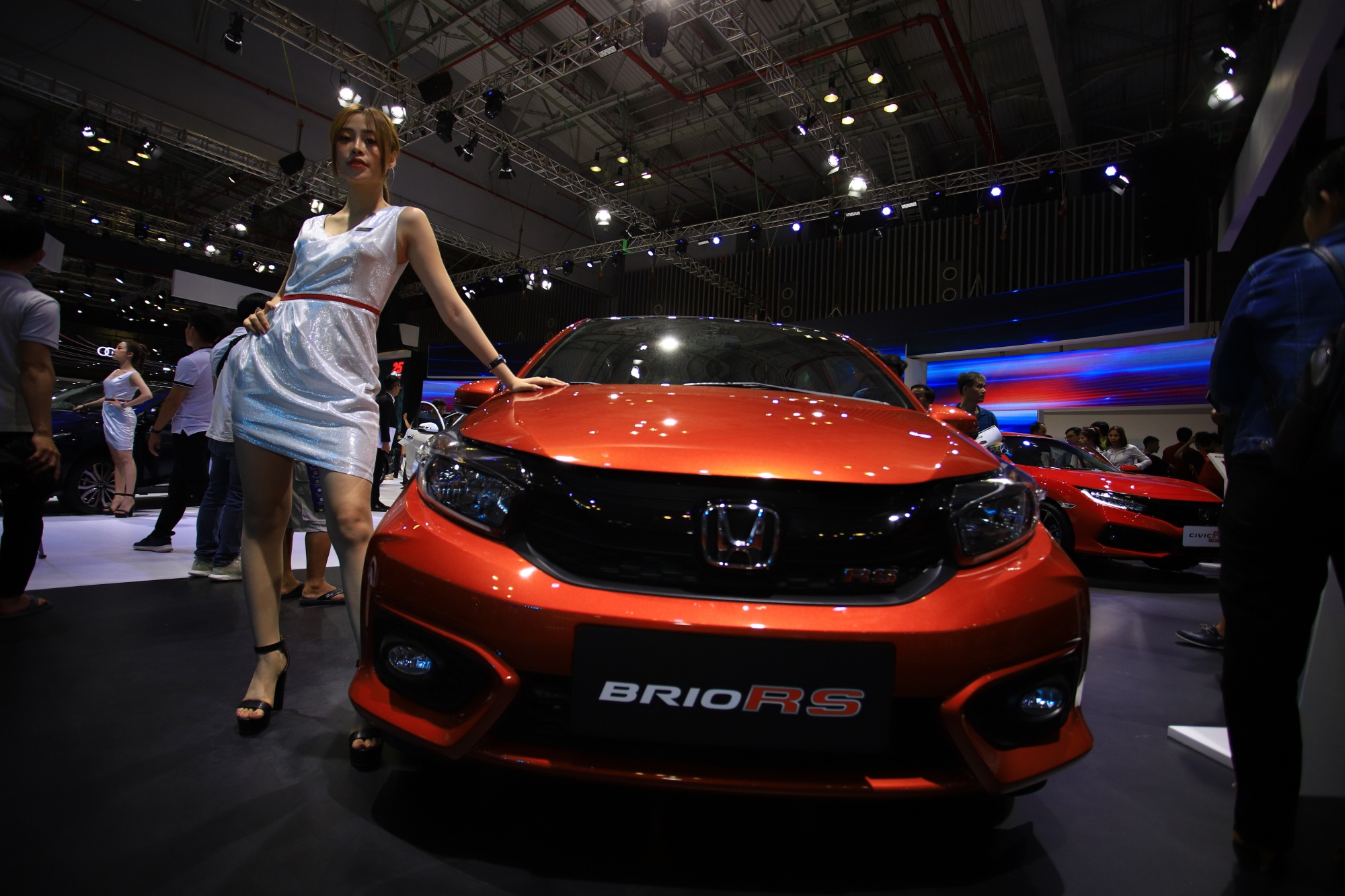 gia xe Honda Accord anh 14