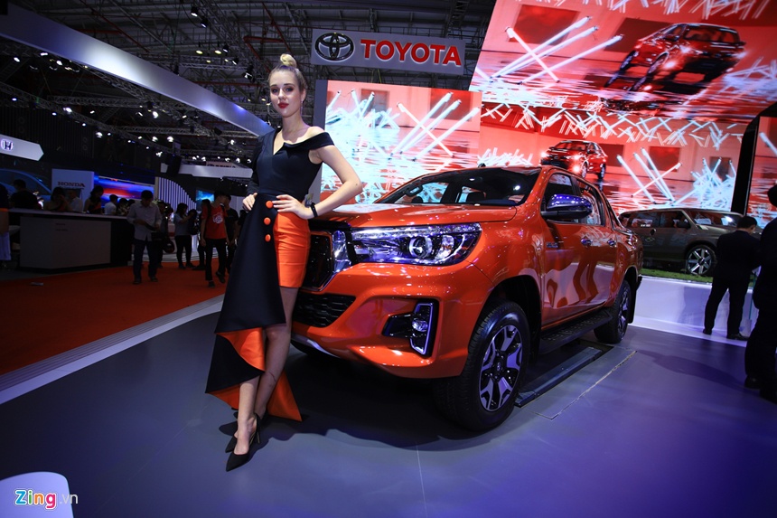 gia xe Toyota tai Viet Nam anh 16
