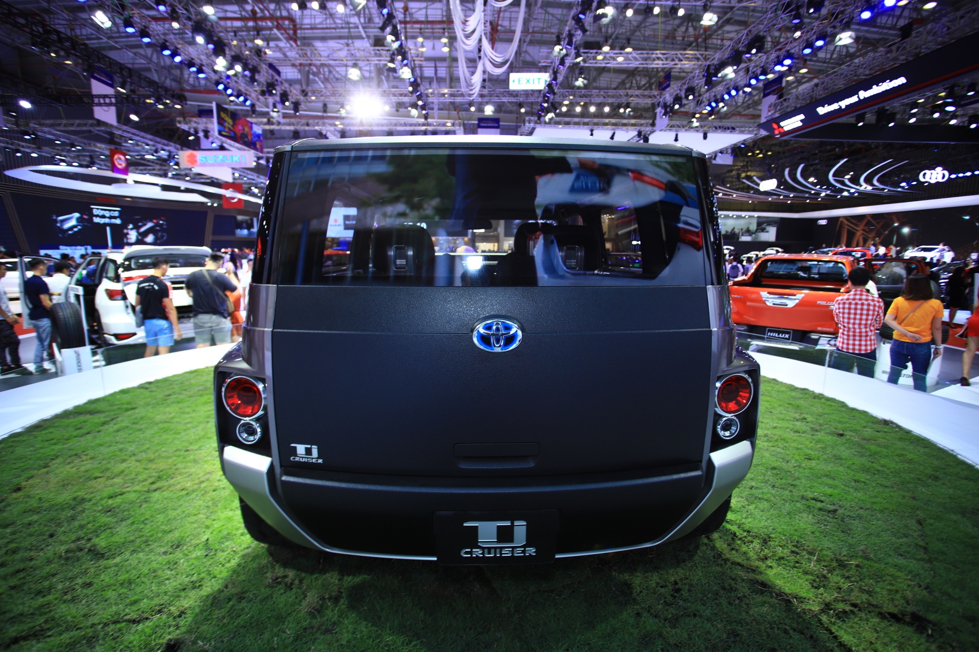 gia xe Toyota tai Viet Nam anh 9