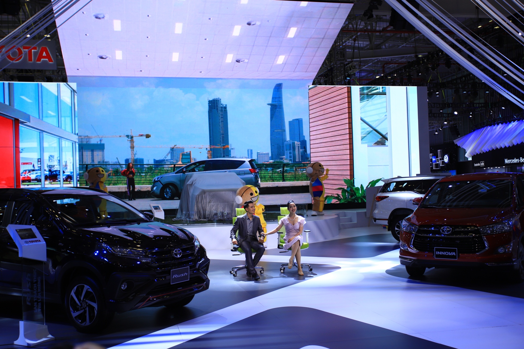 gia xe Toyota tai Viet Nam anh 39