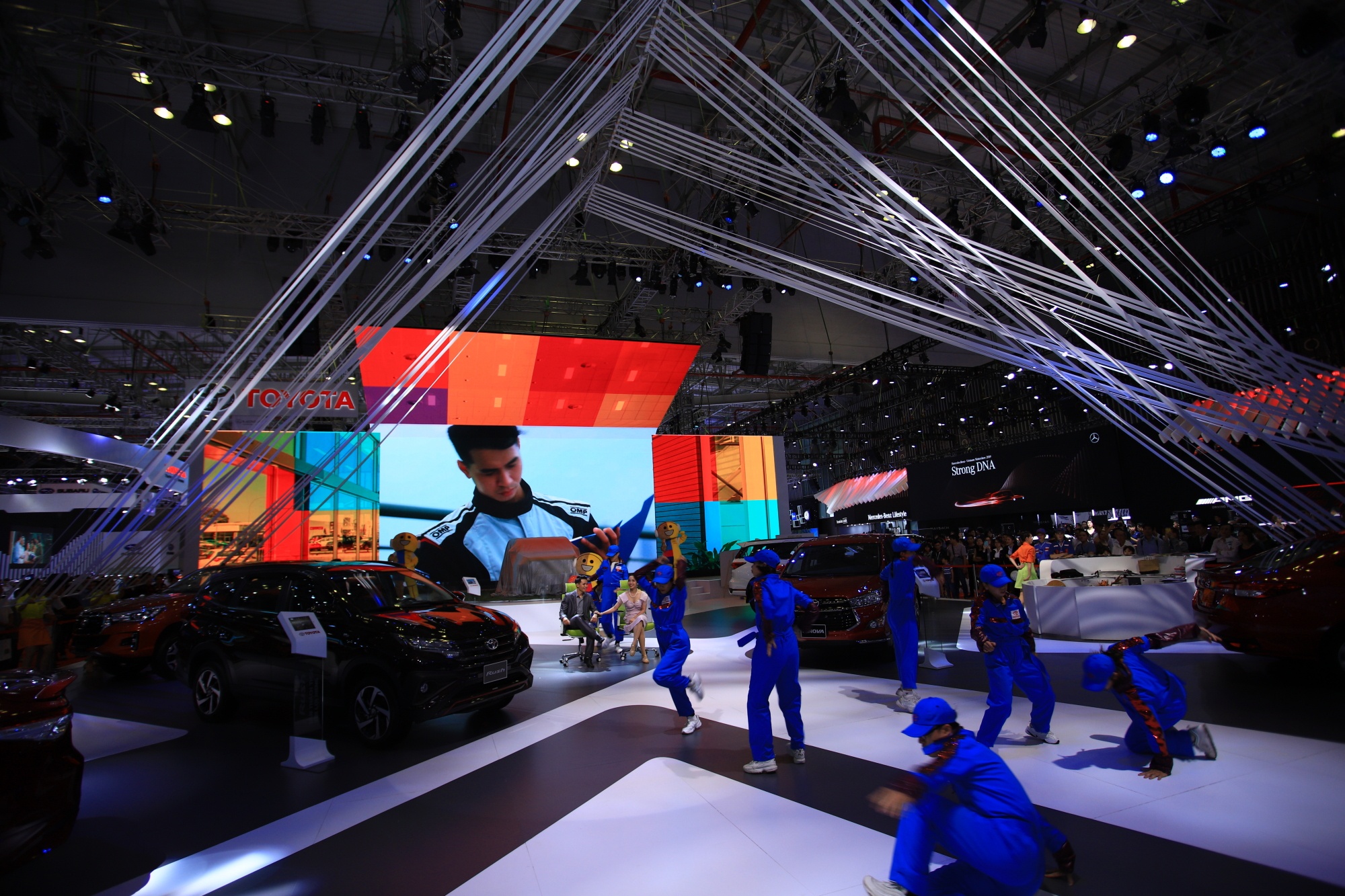 gia xe Toyota tai Viet Nam anh 40